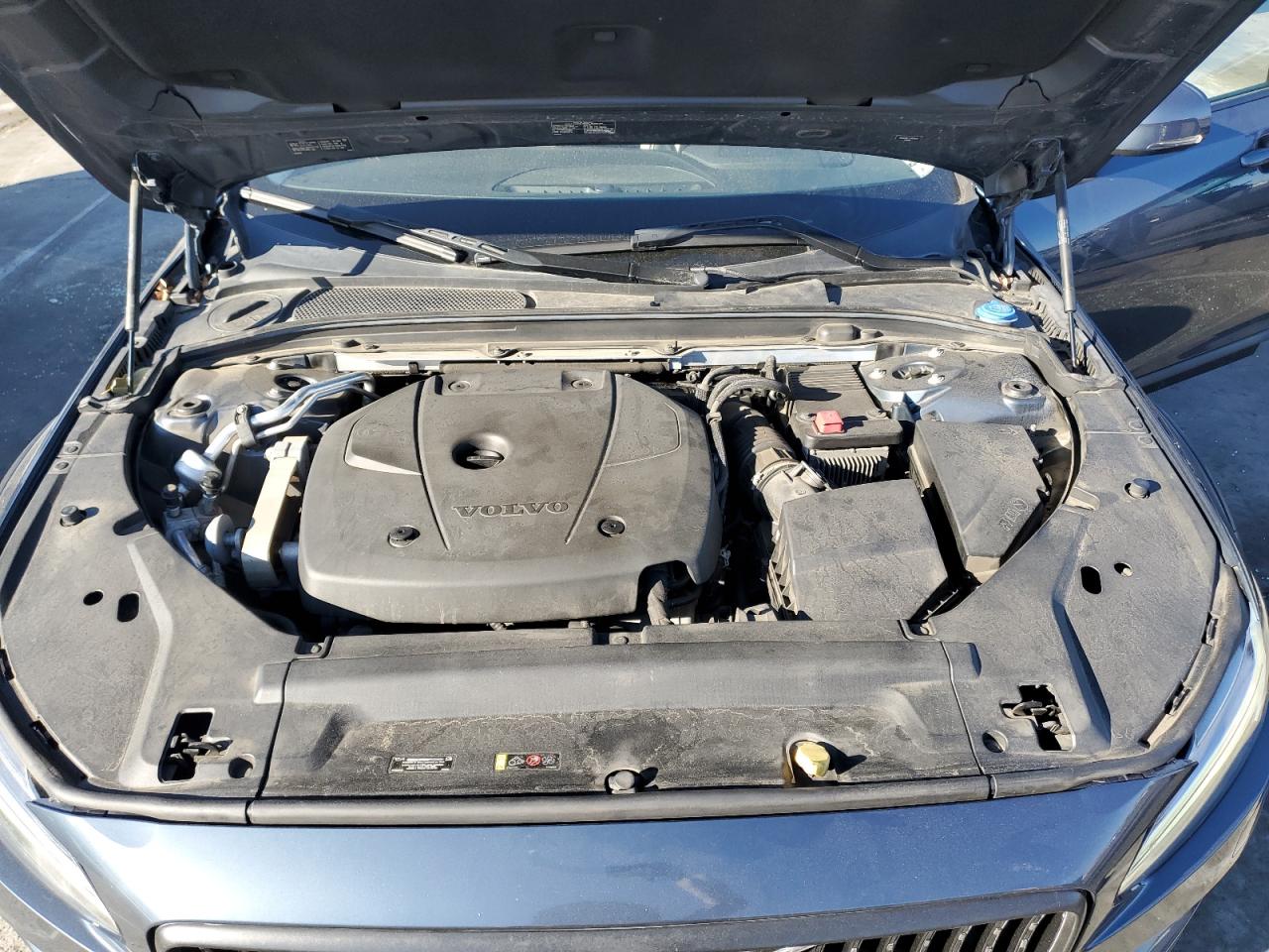 2018 Volvo V90 - Image 12