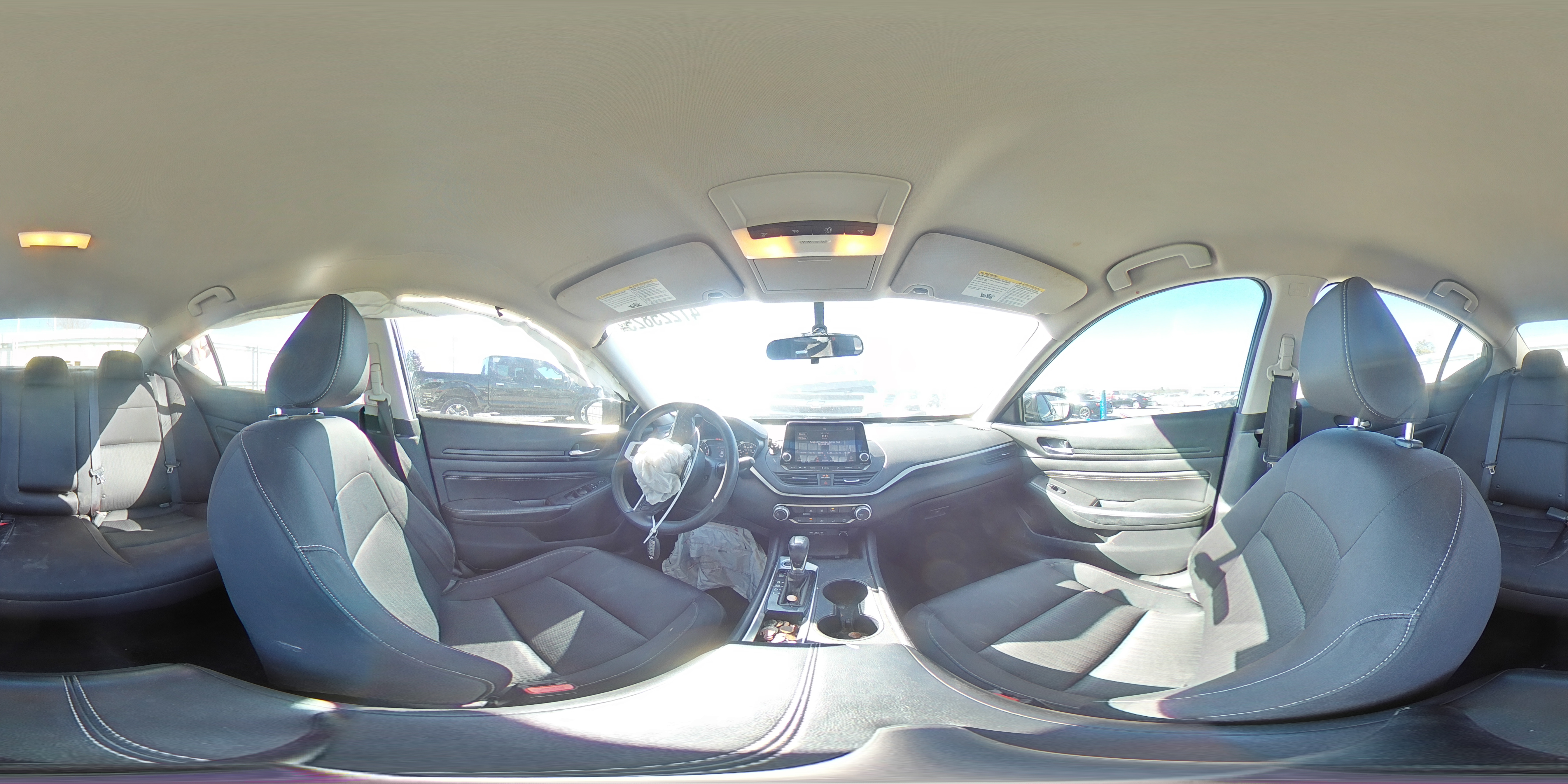 2019 Nissan Altima - Image 13