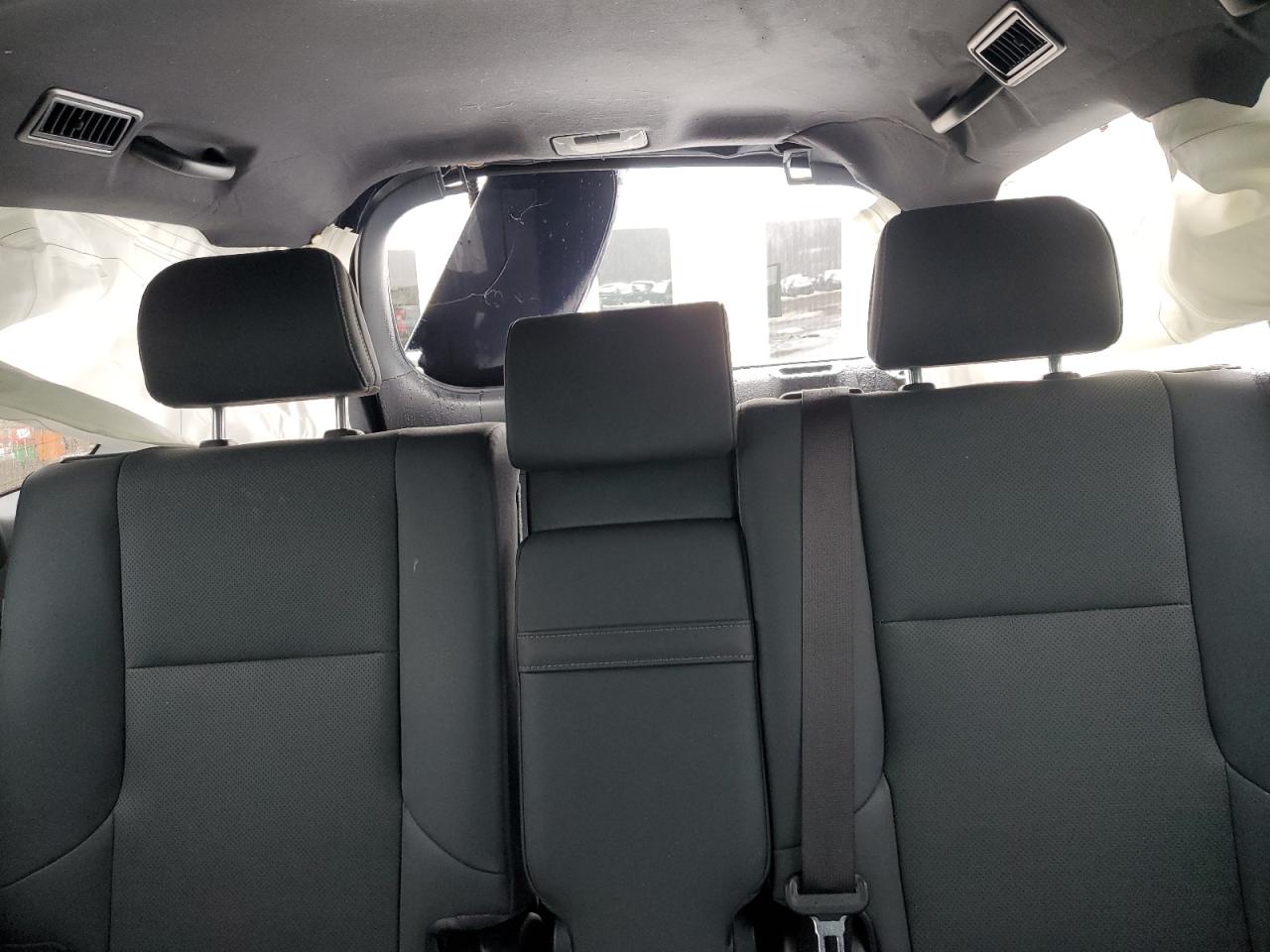 2021 Lexus GX - Image 10