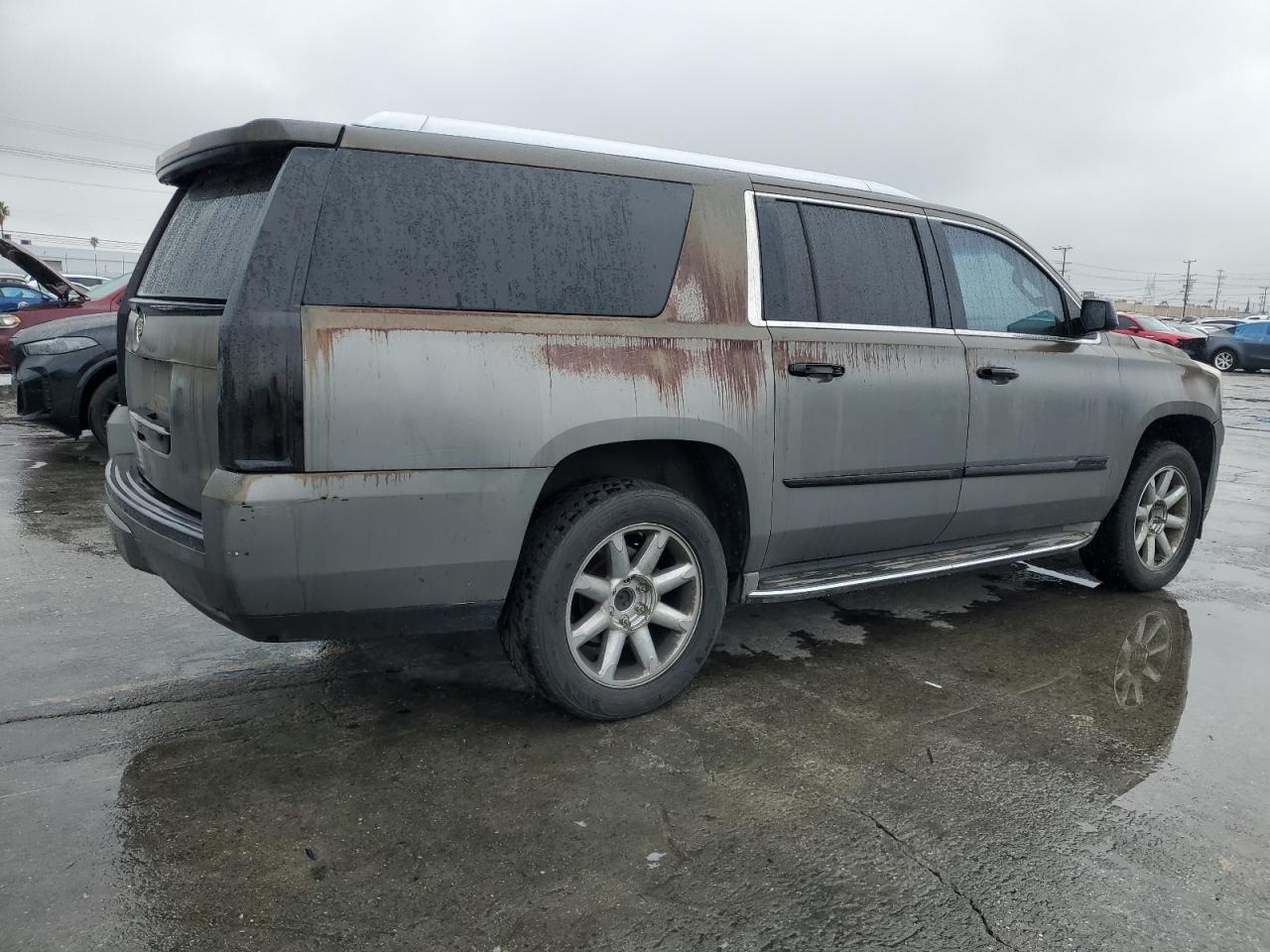 2015 Cadillac Escalade - Image 3