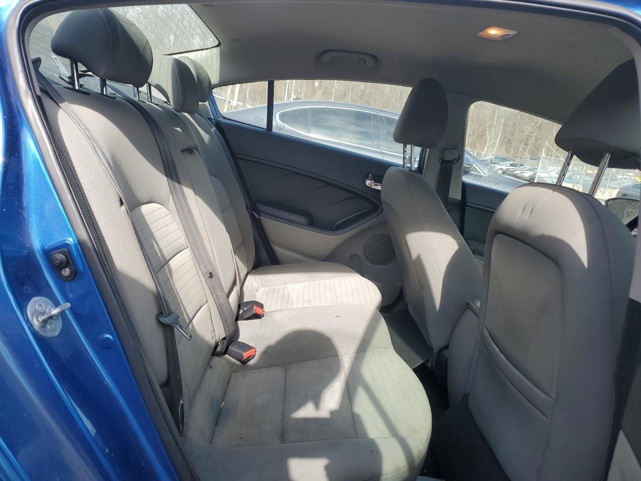 2014 Kia Forte - Image 10