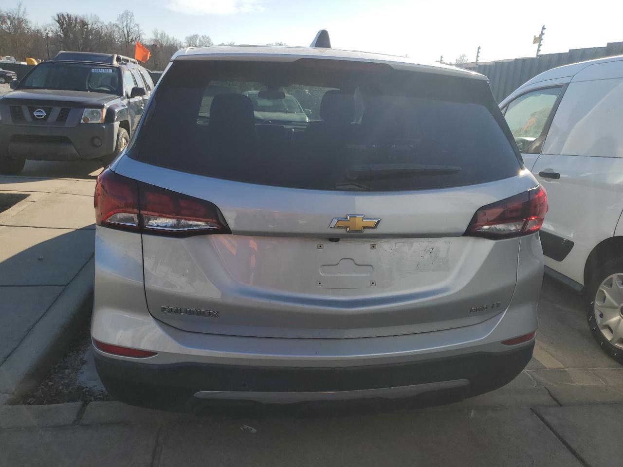 2022 Chevrolet Equinox - Image 6