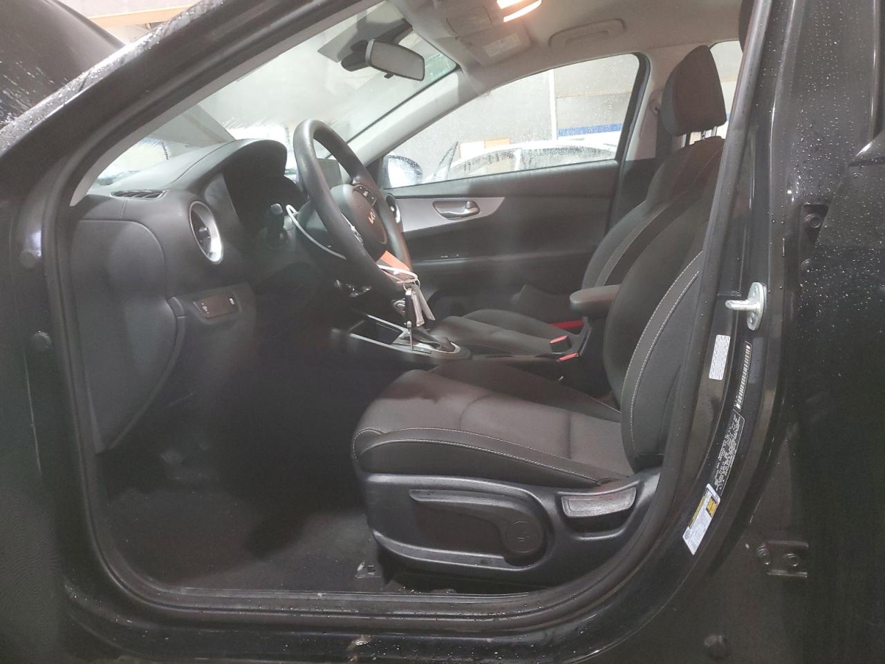 2024 Kia Forte - Image 7