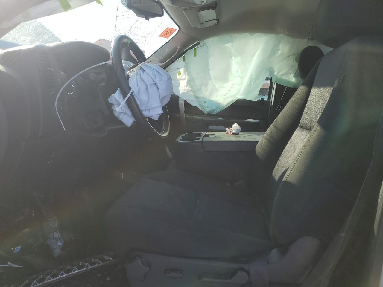 2012 Chevrolet Silverado - Image 7