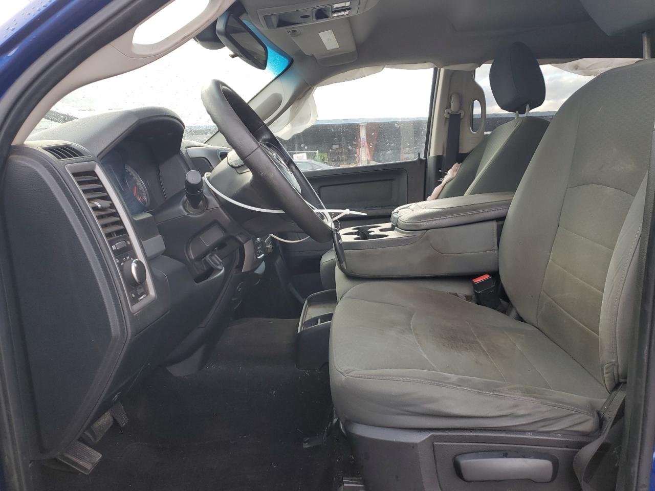 2015 RAM 1500 - Image 7