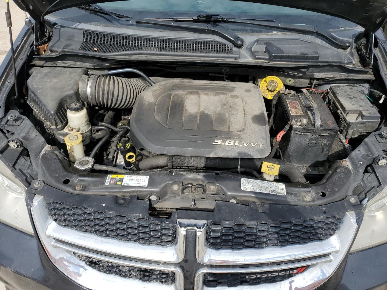 2013 Dodge Caravan - Image 12