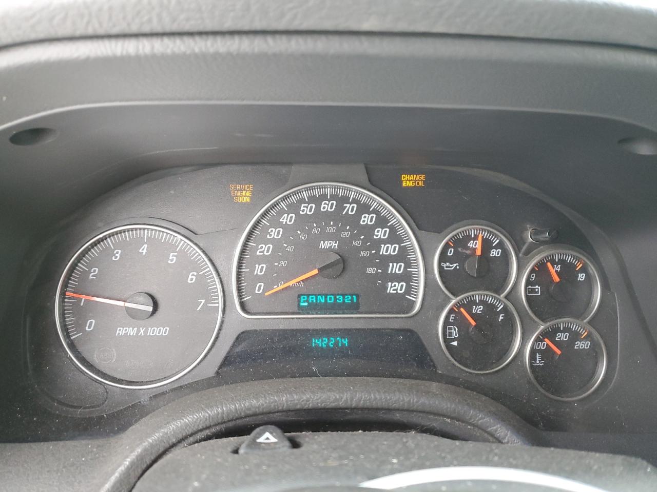 2002 GMC Envoy - Image 9
