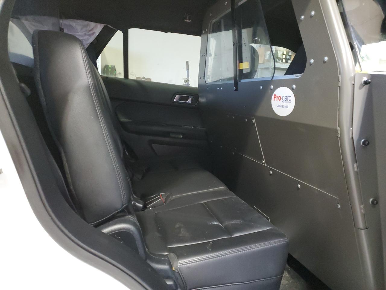 2017 Ford Explorer - Image 11
