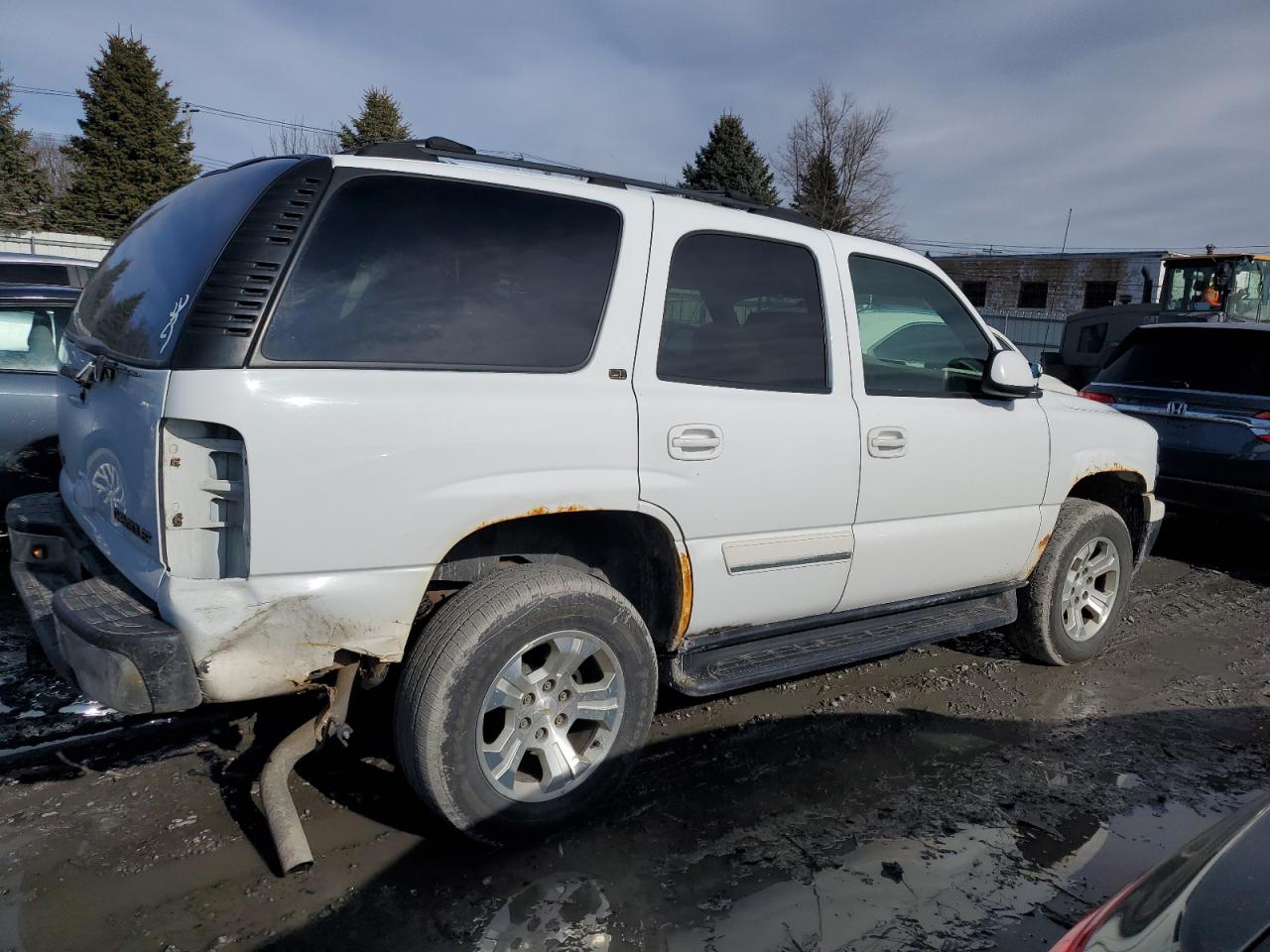 2005 Chevrolet Tahoe - Image 3