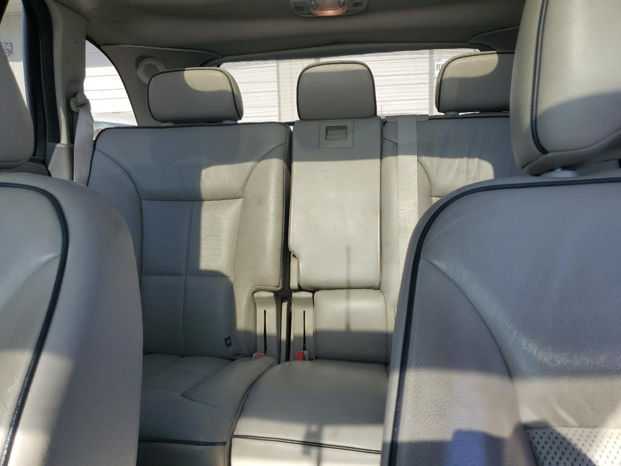 2010 Lincoln MKX - Image 10