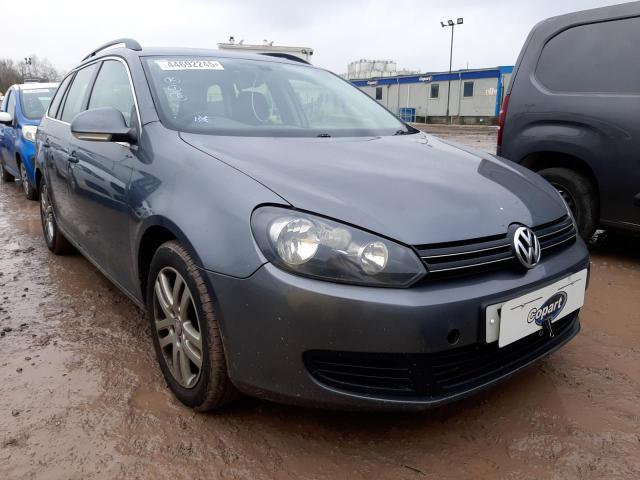 2010 VOLKSWAGEN GOLF SE BL