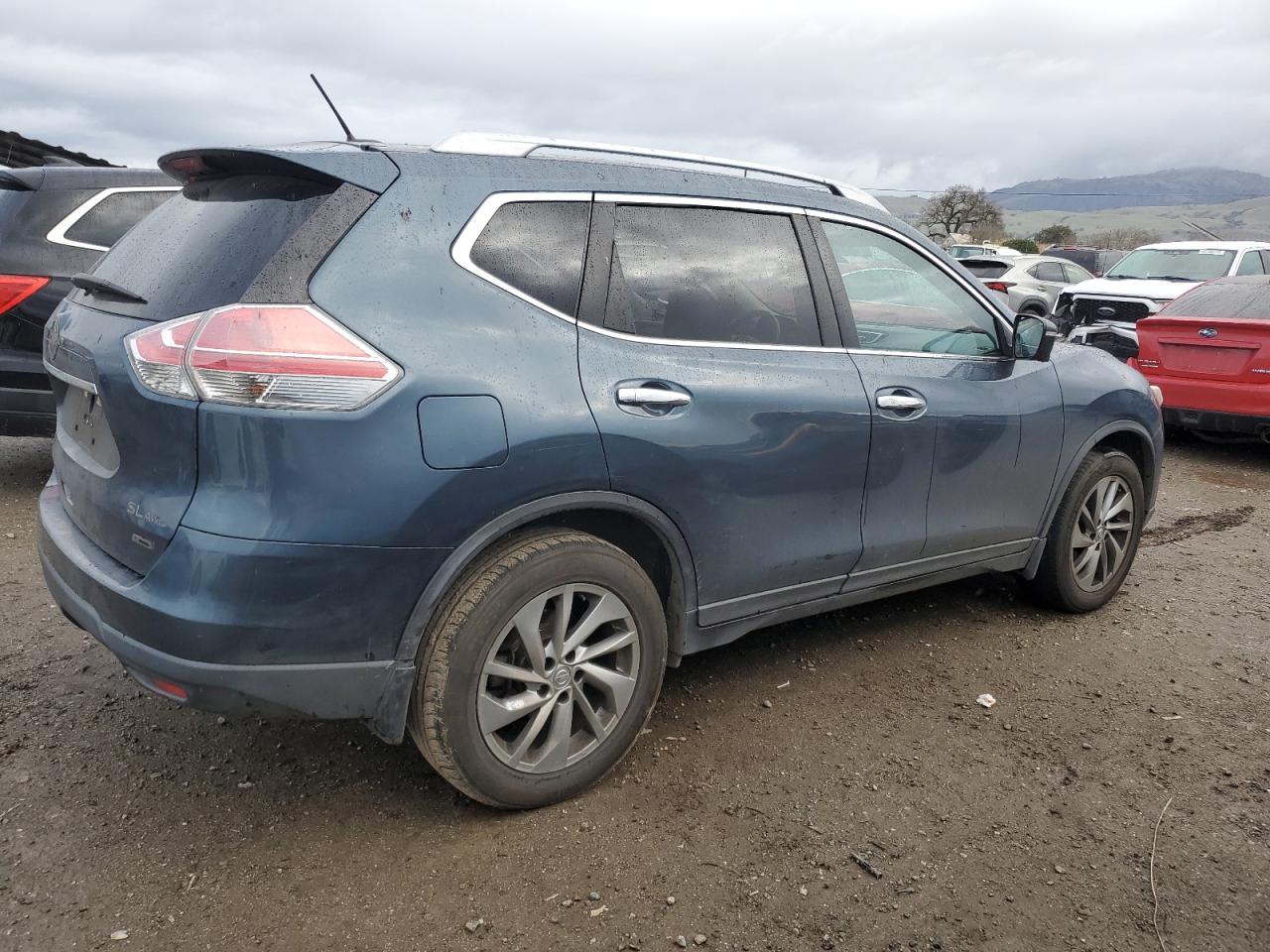 2014 Nissan Rogue - Image 3