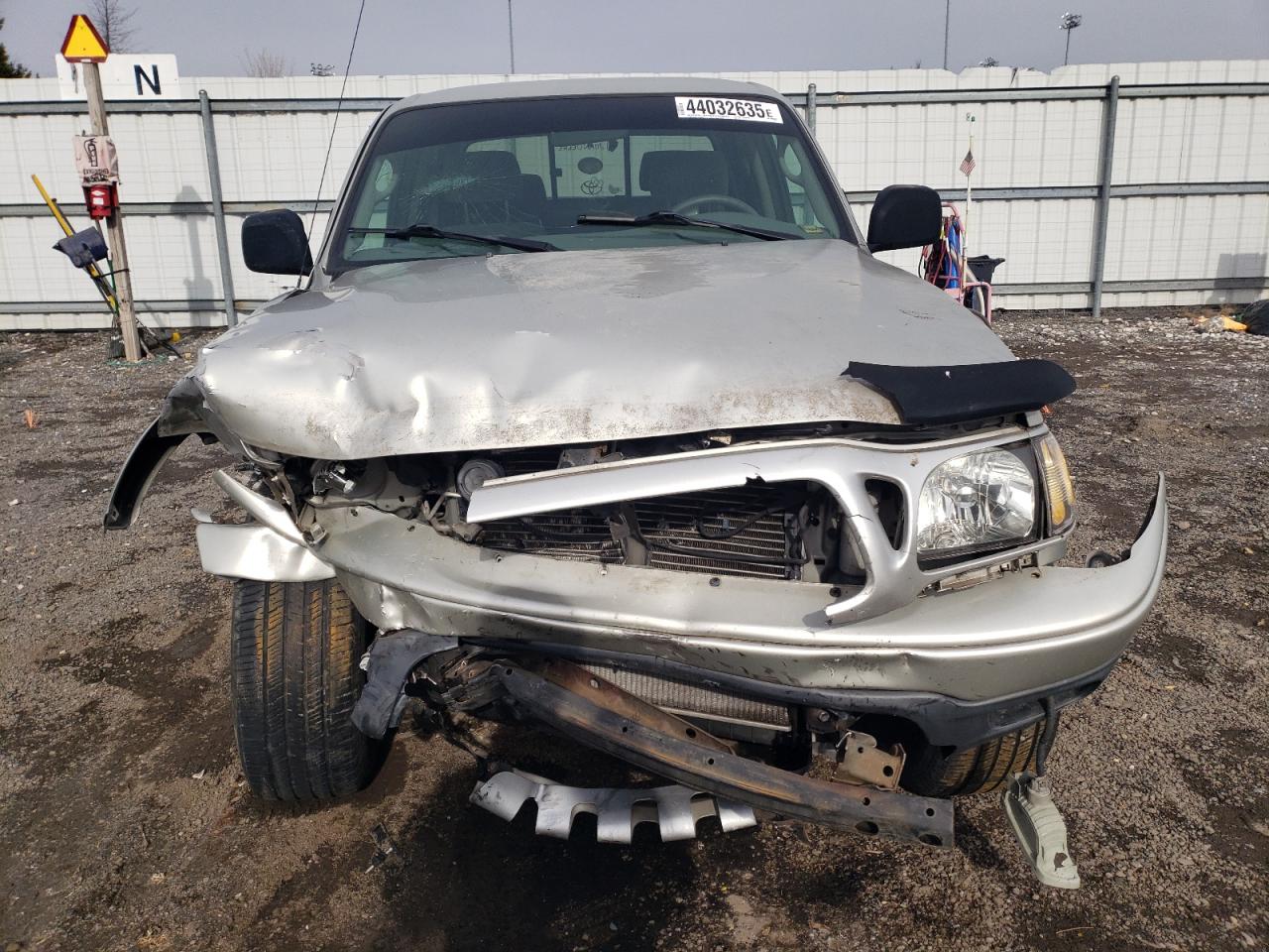 2004 Toyota Tacoma - Image 5