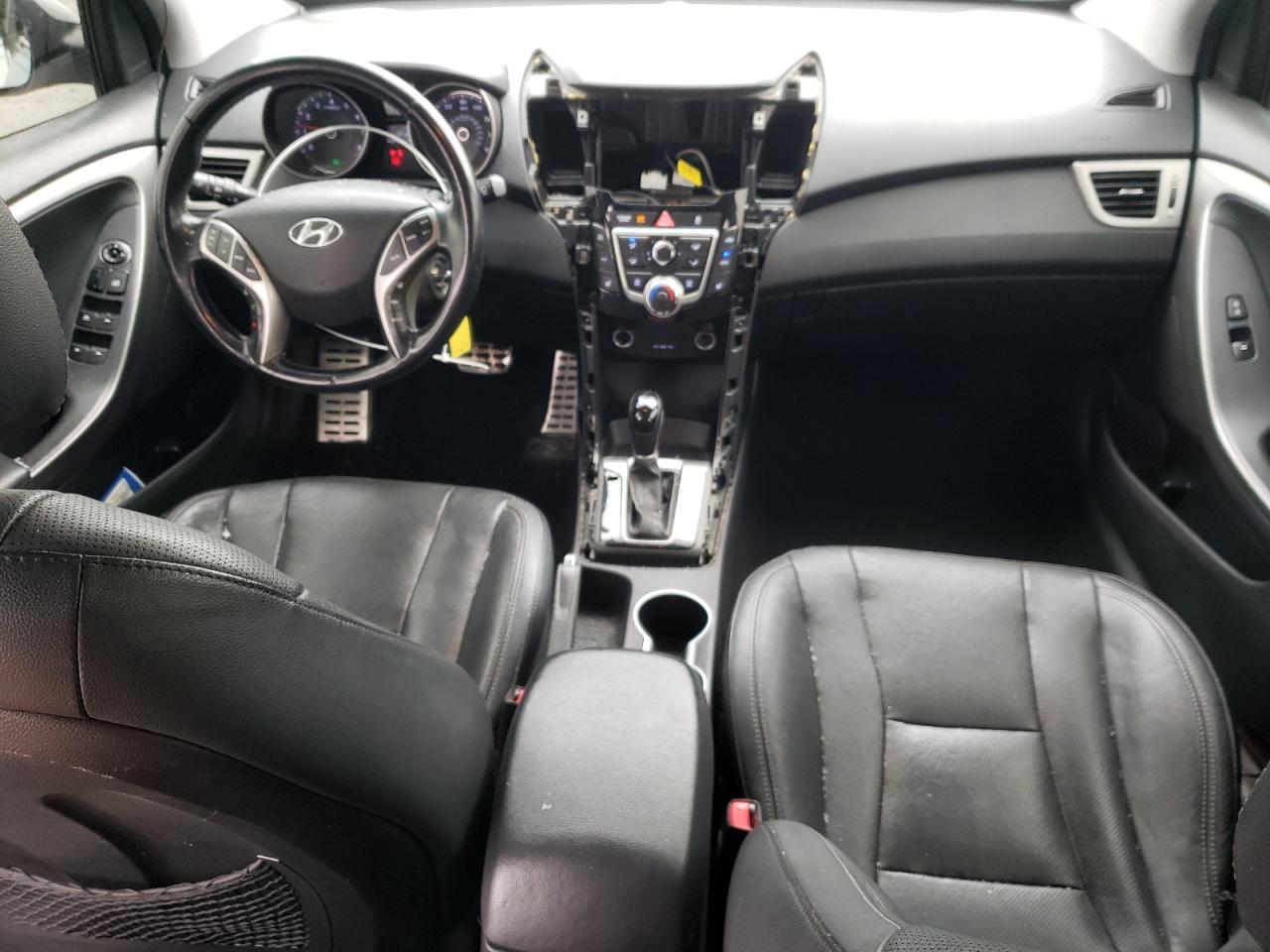 2013 Hyundai Elantra - Image 8