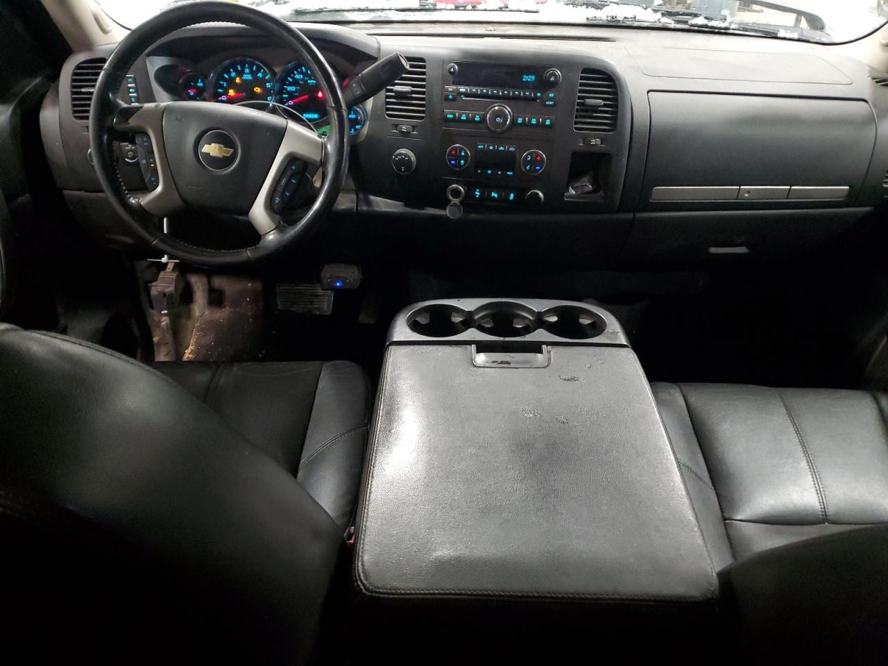 2013 Chevrolet Silverado - Image 8