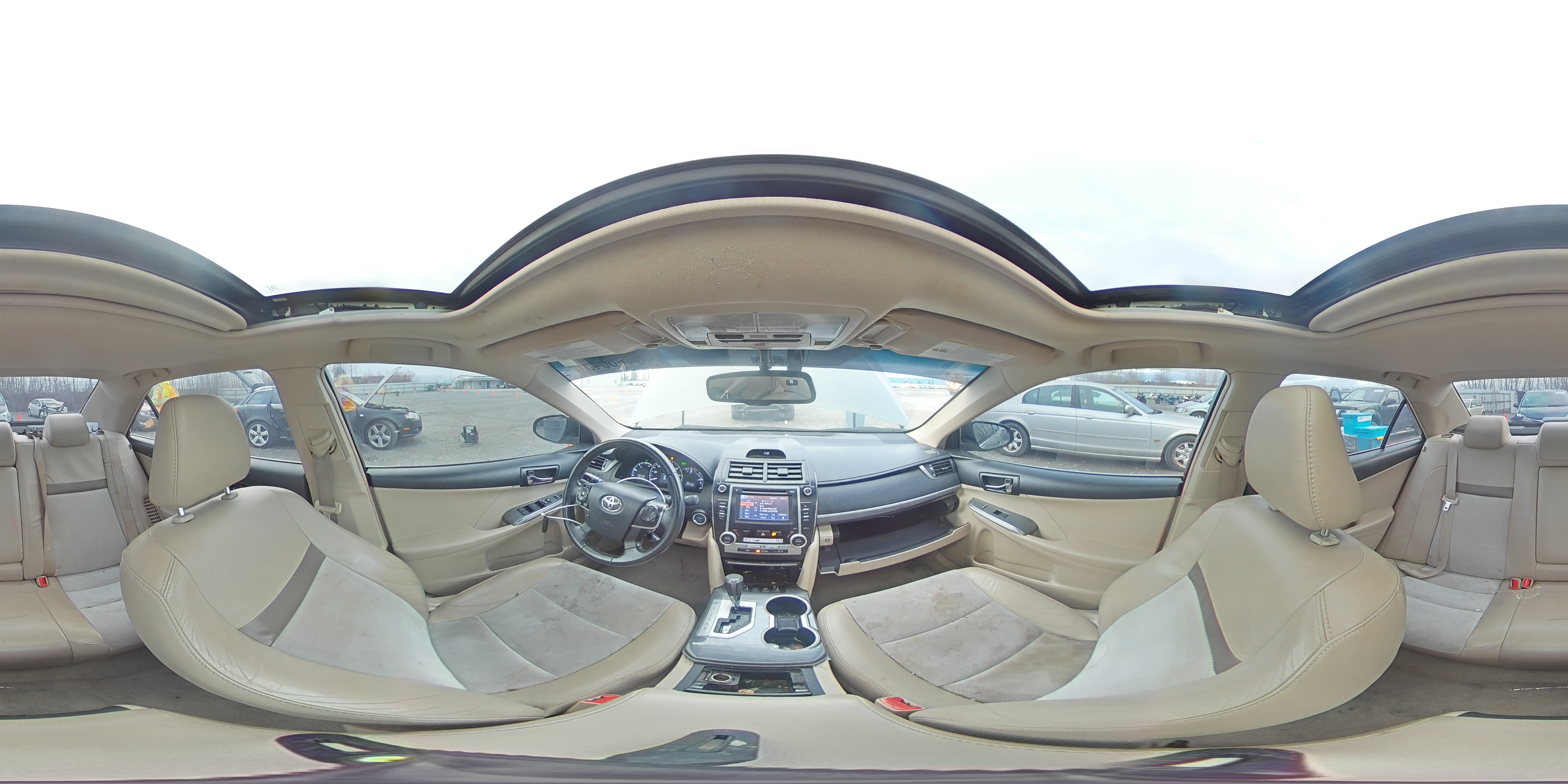 2012 Toyota Camry - Image 13