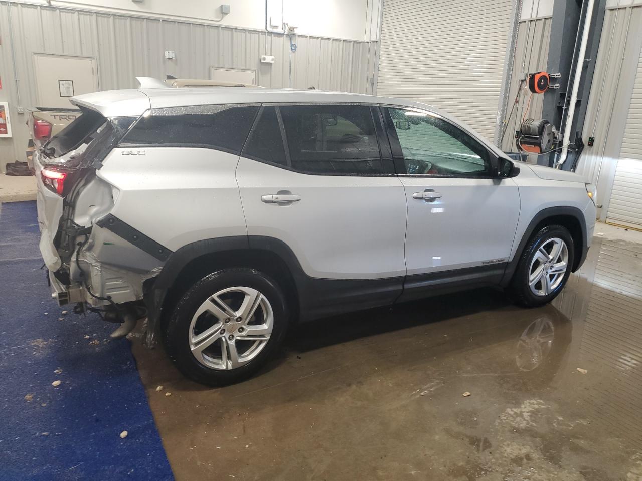 2018 GMC Terrain - Image 3