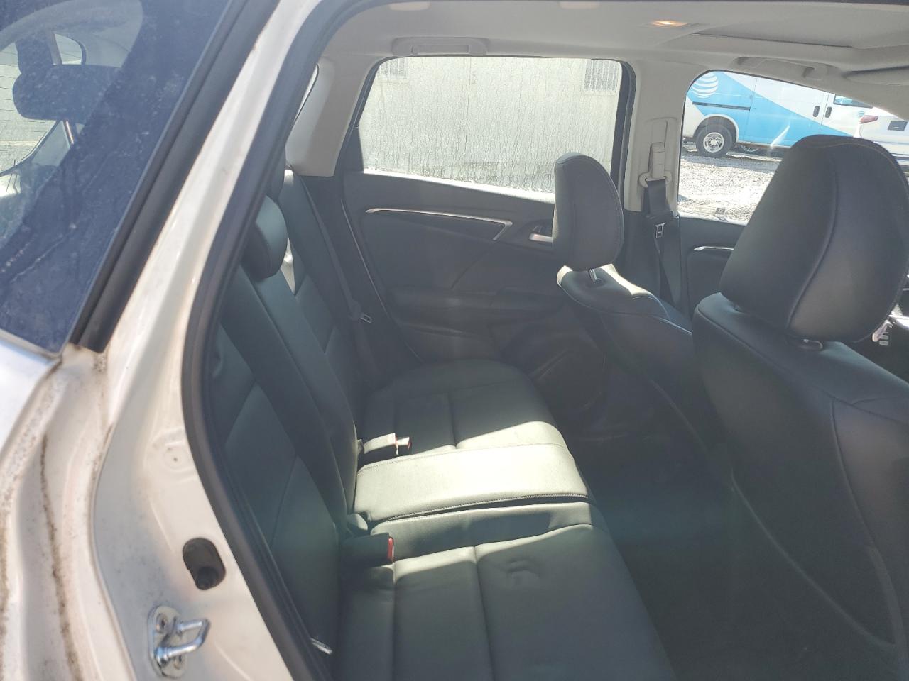 2017 Honda Fit - Image 10