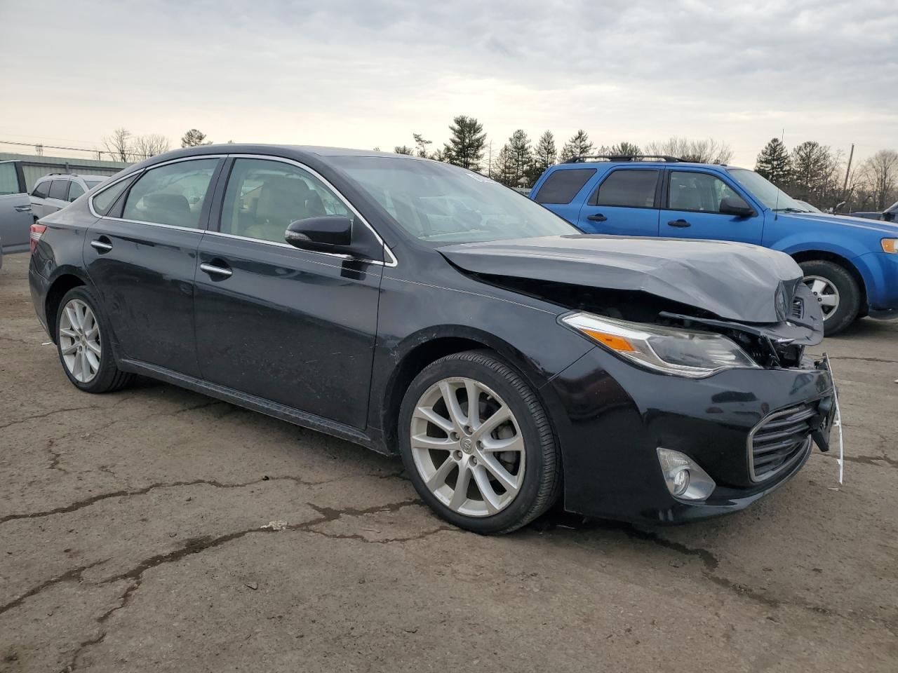 2013 Toyota Avalon - Image 4