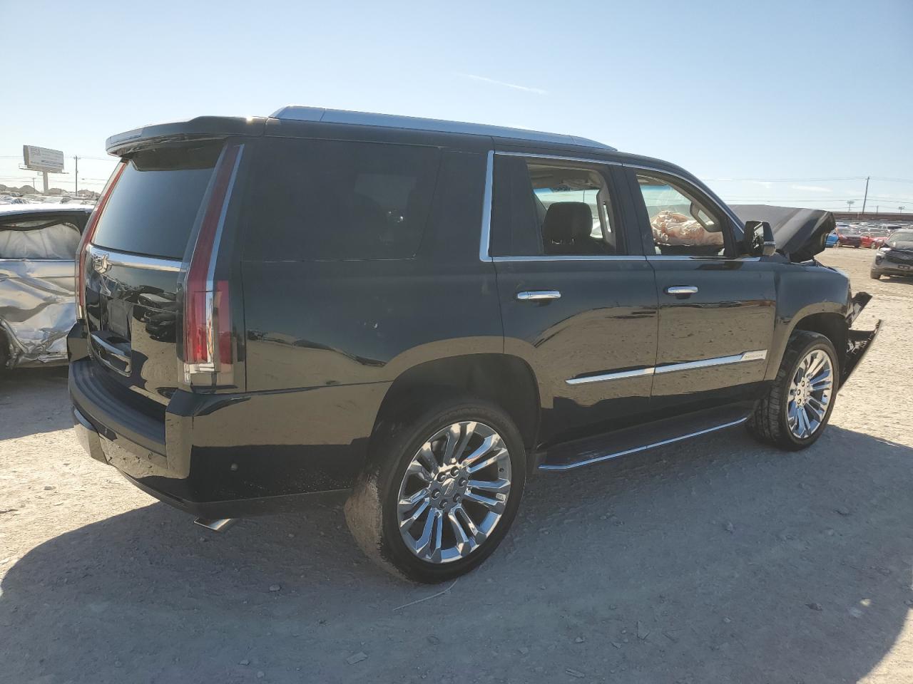 2017 Cadillac Escalade - Image 3