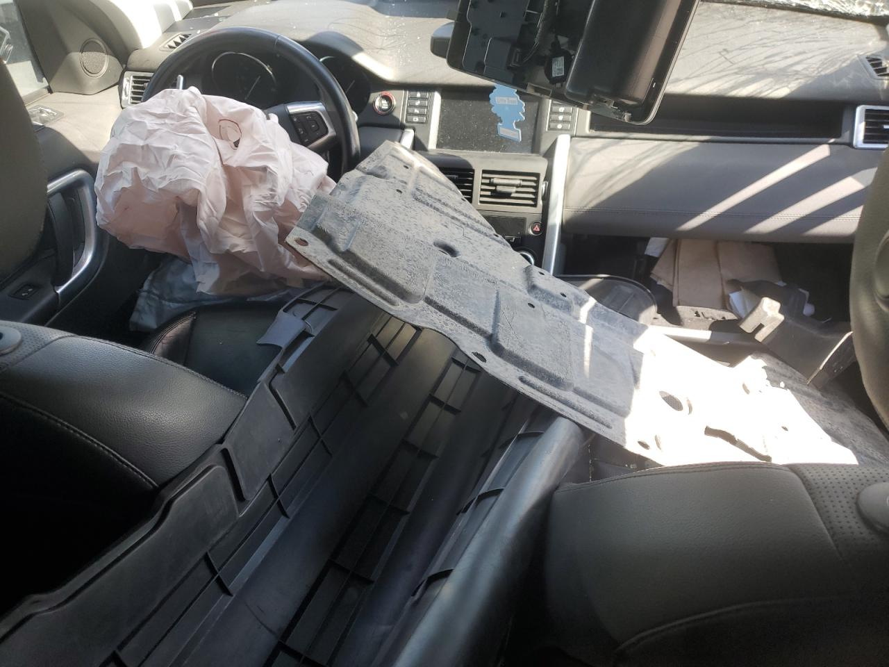 2018 Land Rover Discovery - Image 8