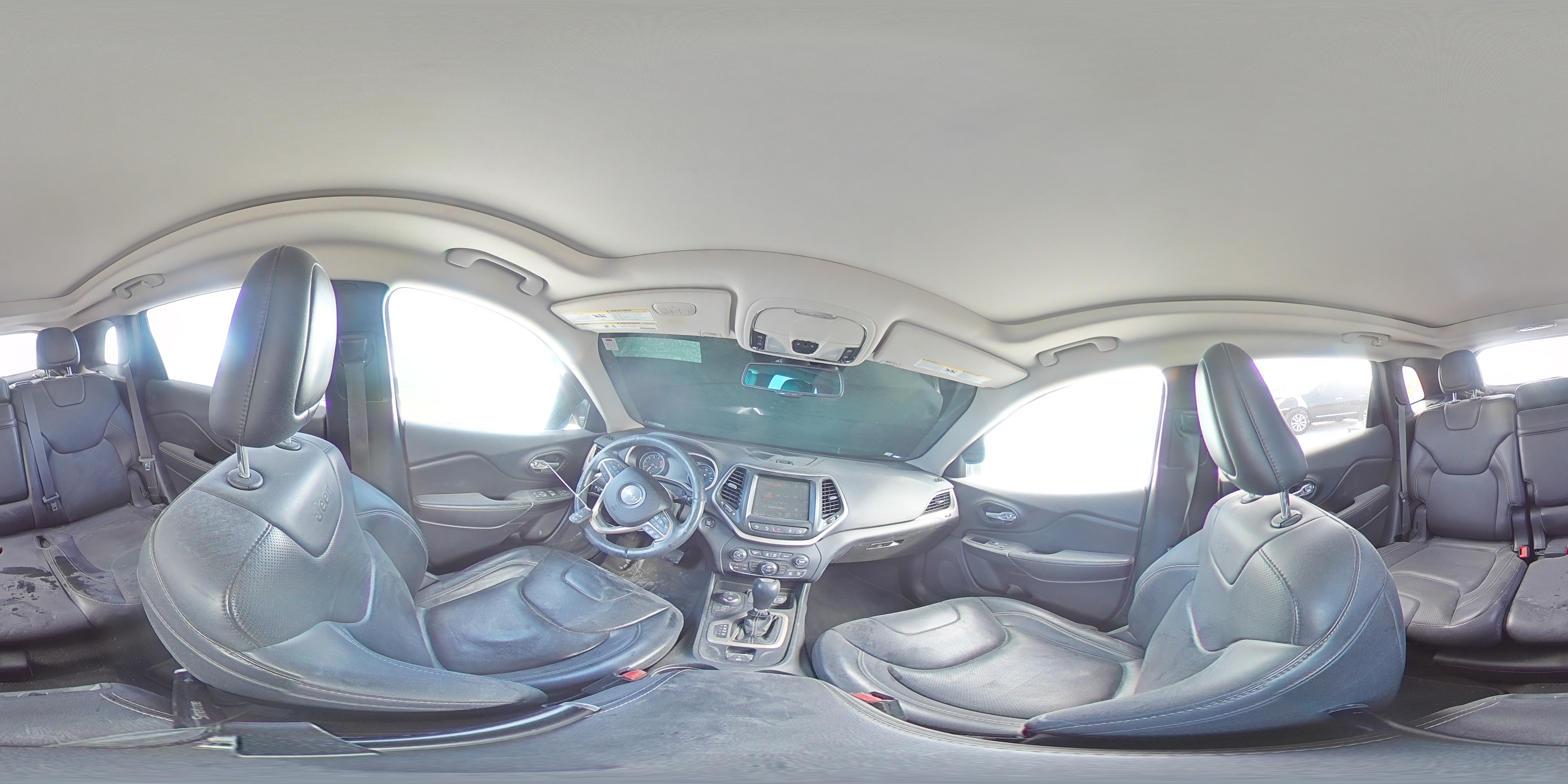 2016 Jeep Grand Cherokee - Image 13