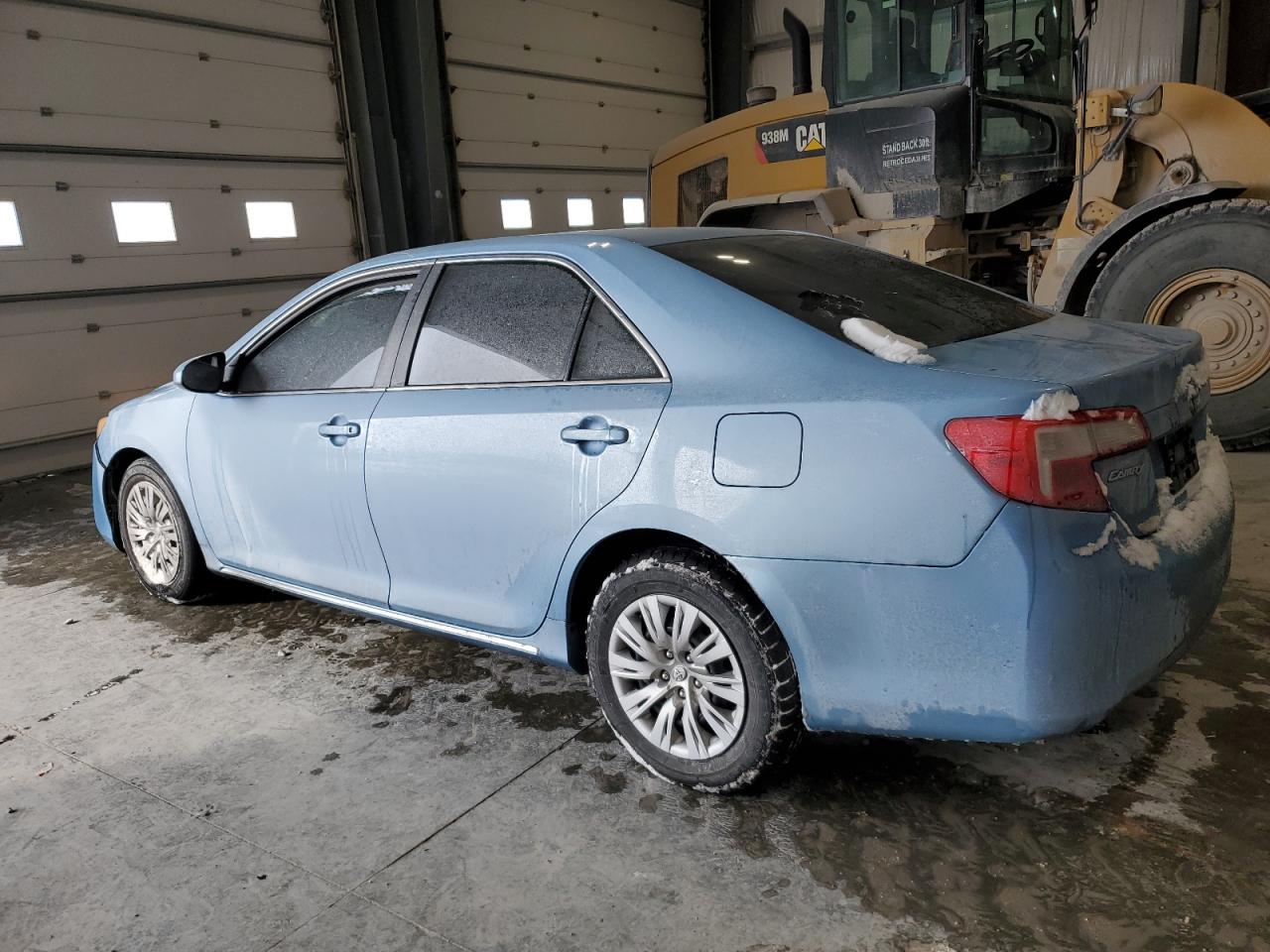 2014 Toyota Camry - Image 2