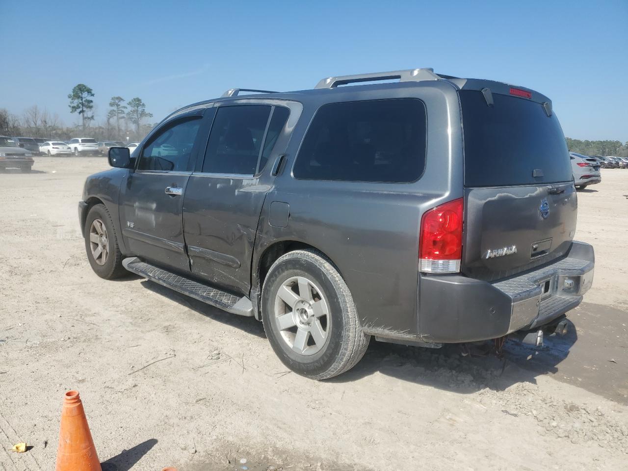 2005 Nissan Armada - Image 2