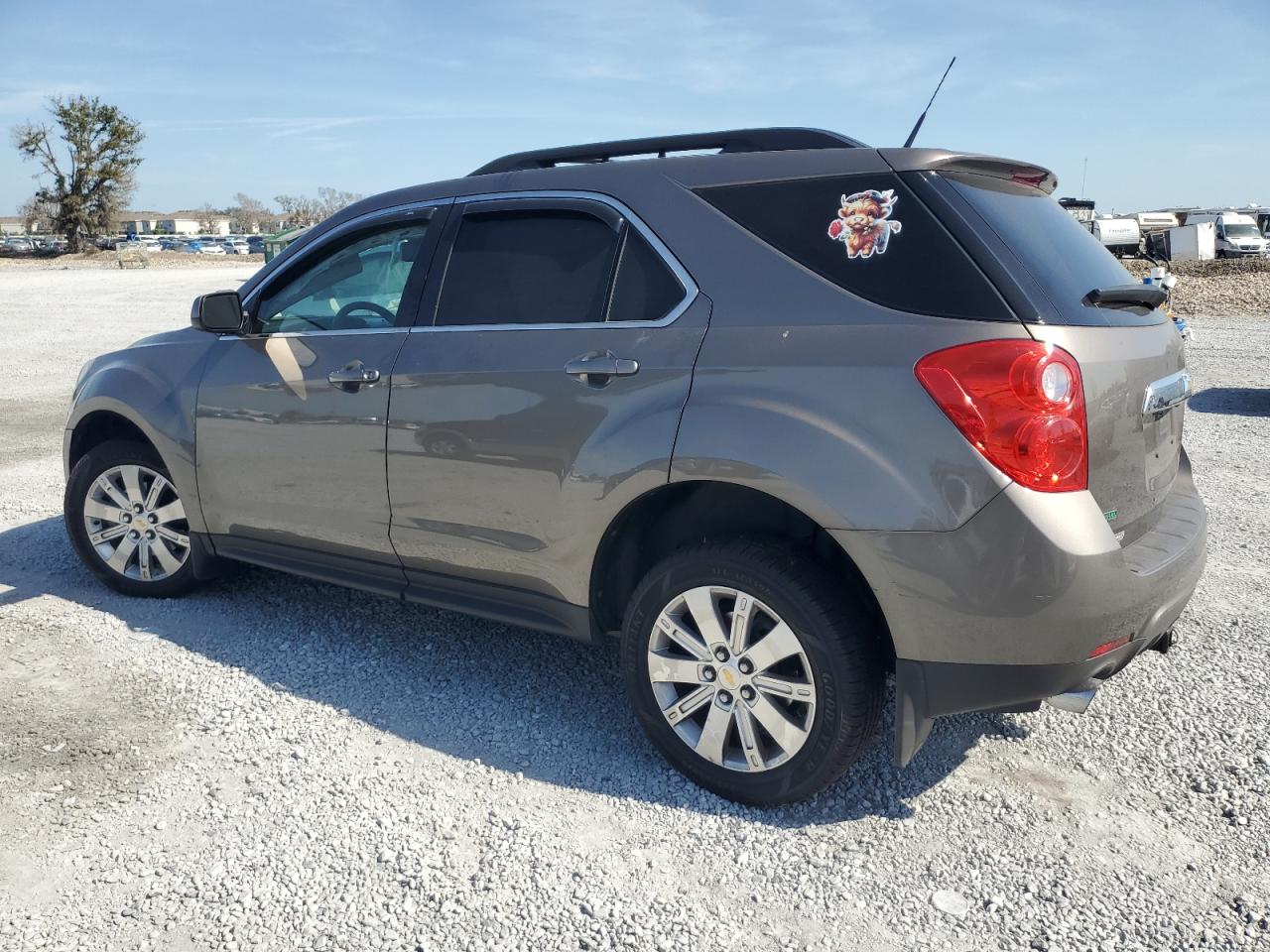 2011 Chevrolet Equinox - Image 2