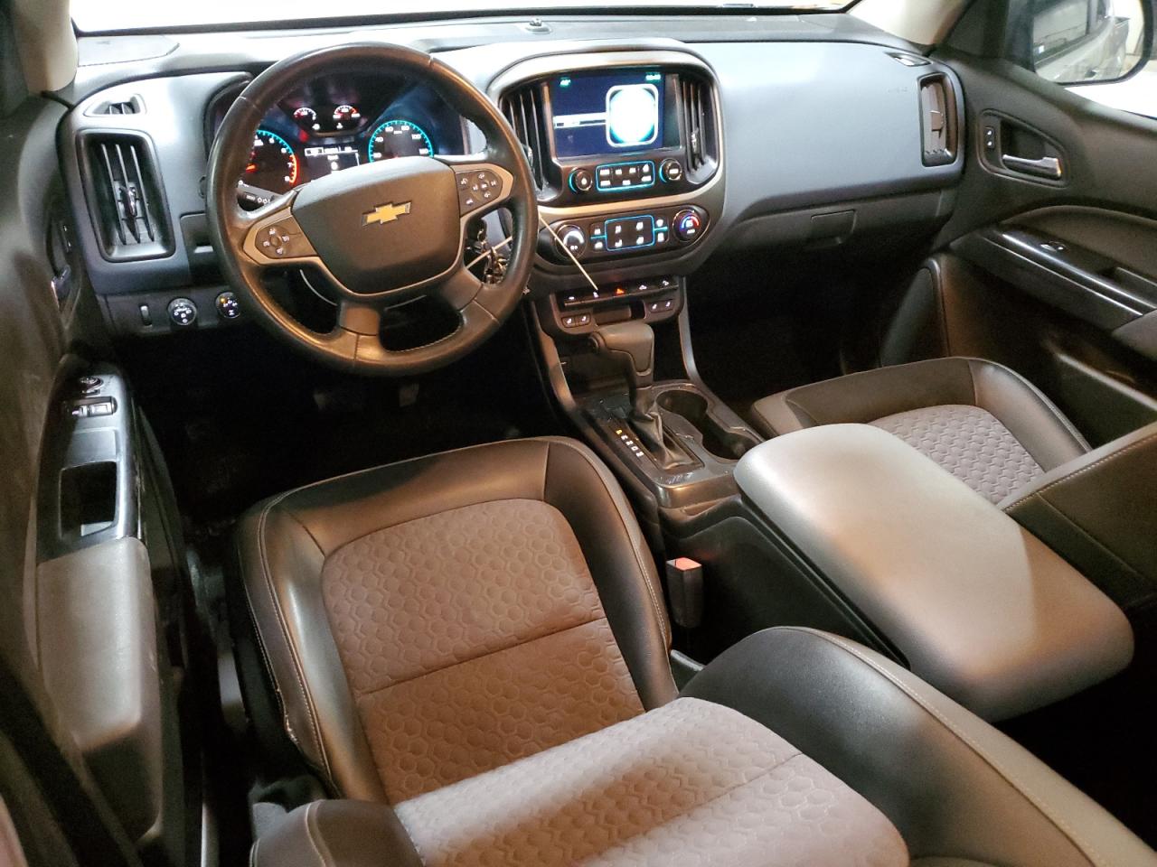 2015 Chevrolet Colorado - Image 8