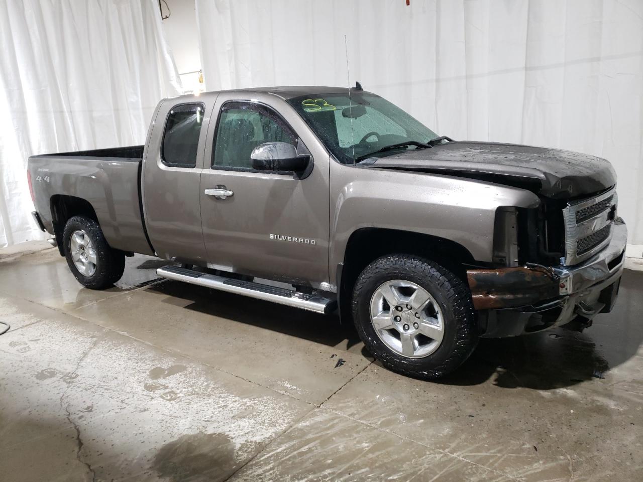 2013 Chevrolet Silverado - Image 4
