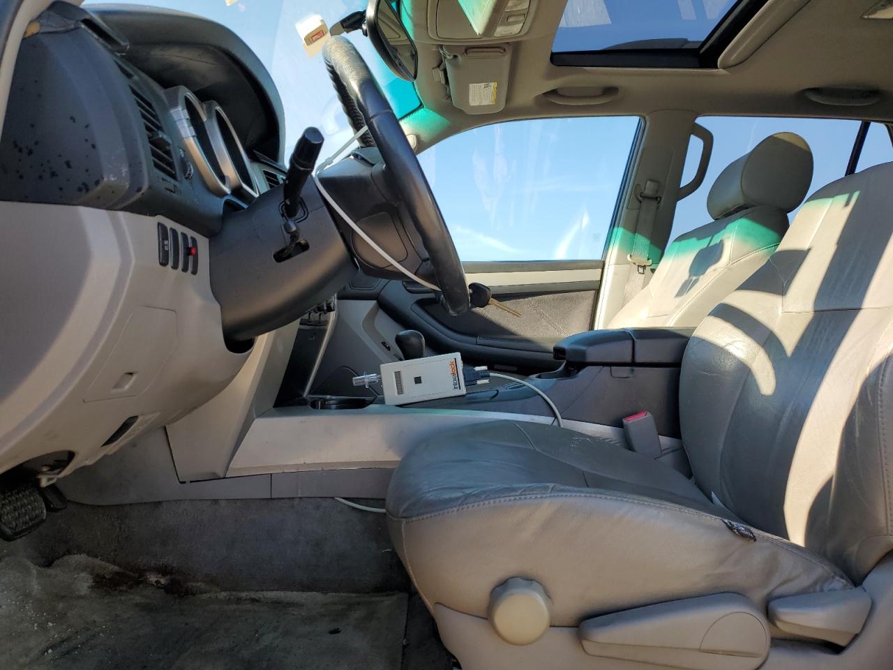 2005 Toyota 4Runner - Image 7