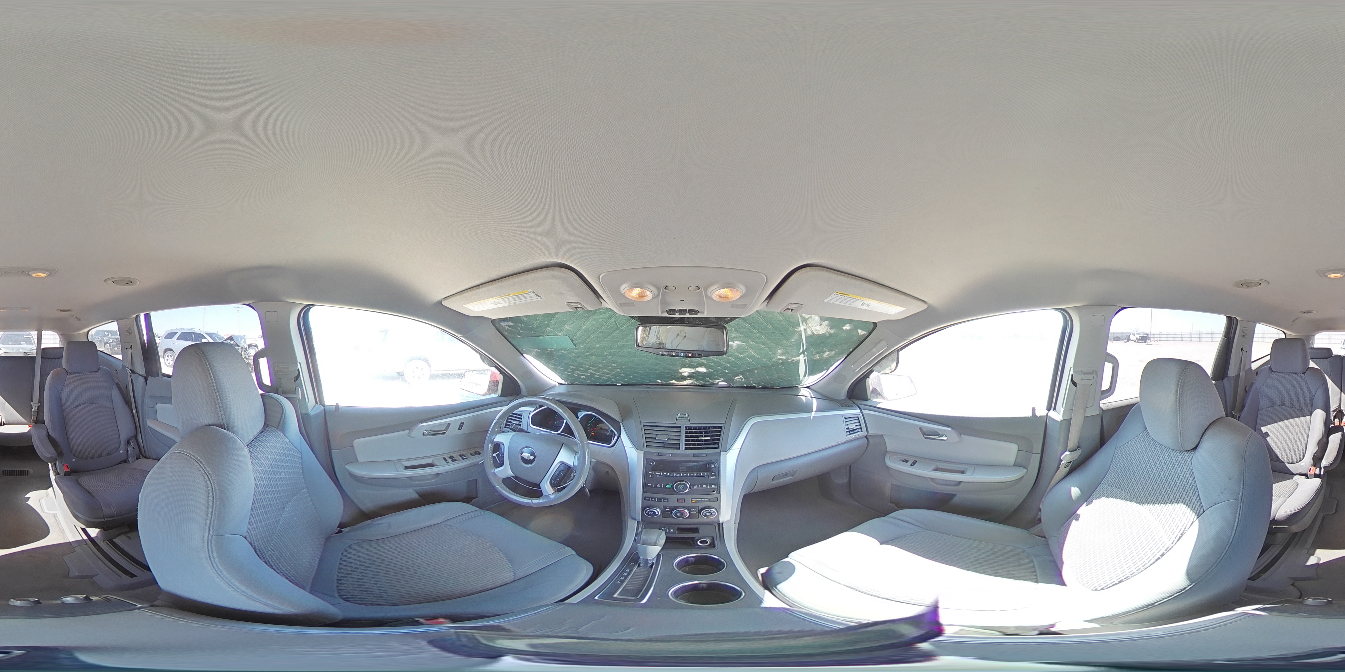 2011 Chevrolet Traverse - Image 14