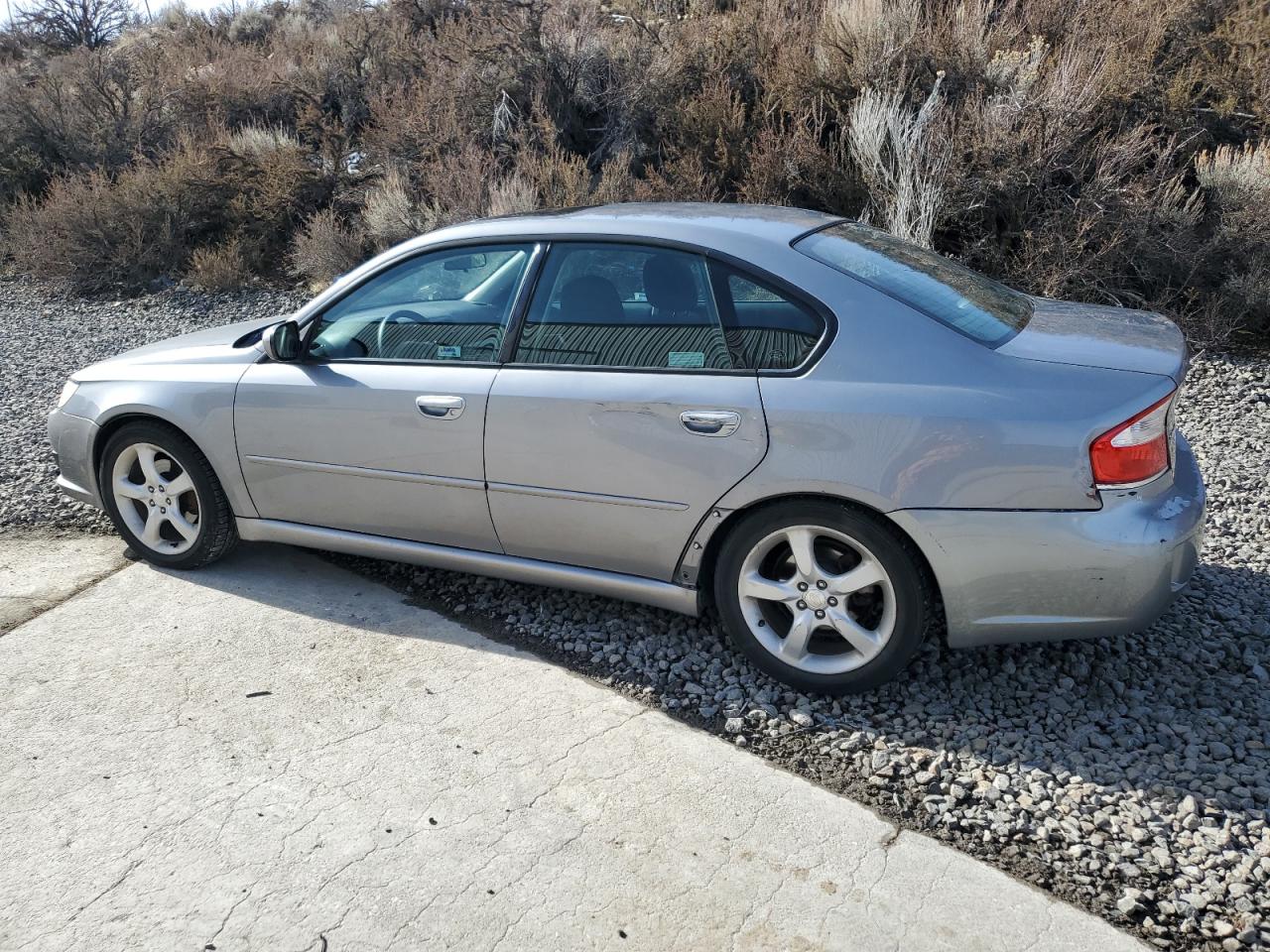 2009 Subaru Legacy - Image 2