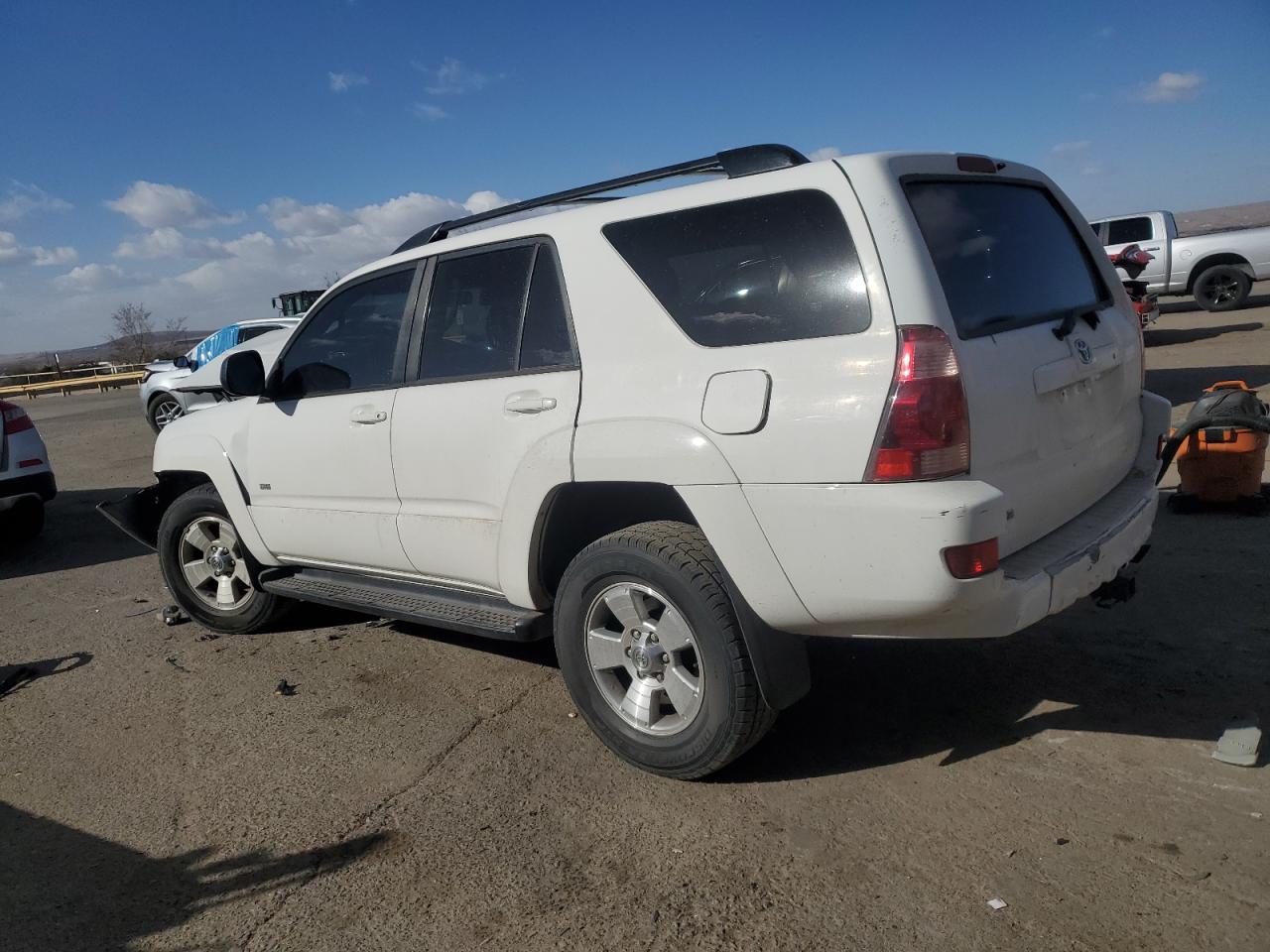 2005 Toyota 4Runner - Image 2