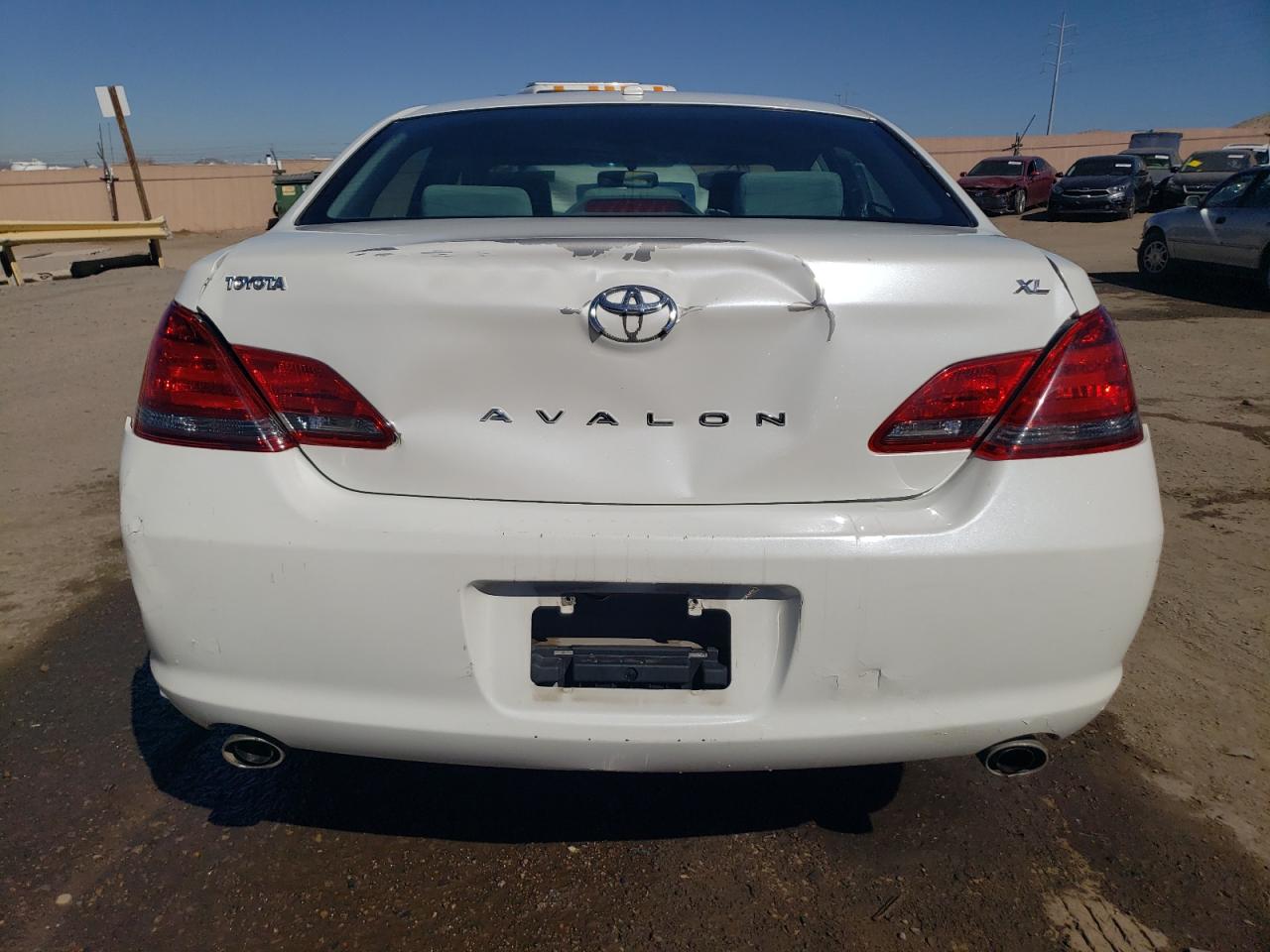 2009 Toyota Avalon - Image 6