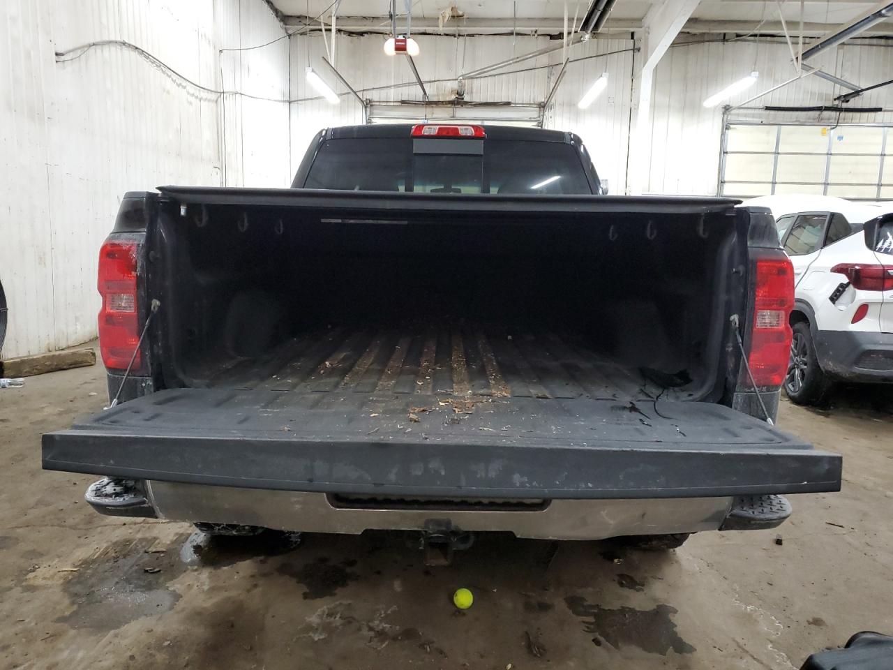 2016 Chevrolet Silverado - Image 6