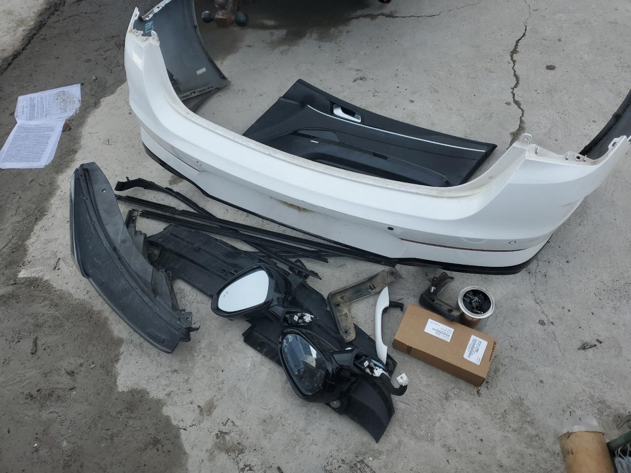 2022 Kia K5 - Image 12