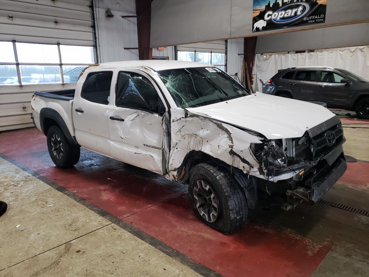 2014 Toyota Tacoma - Image 4