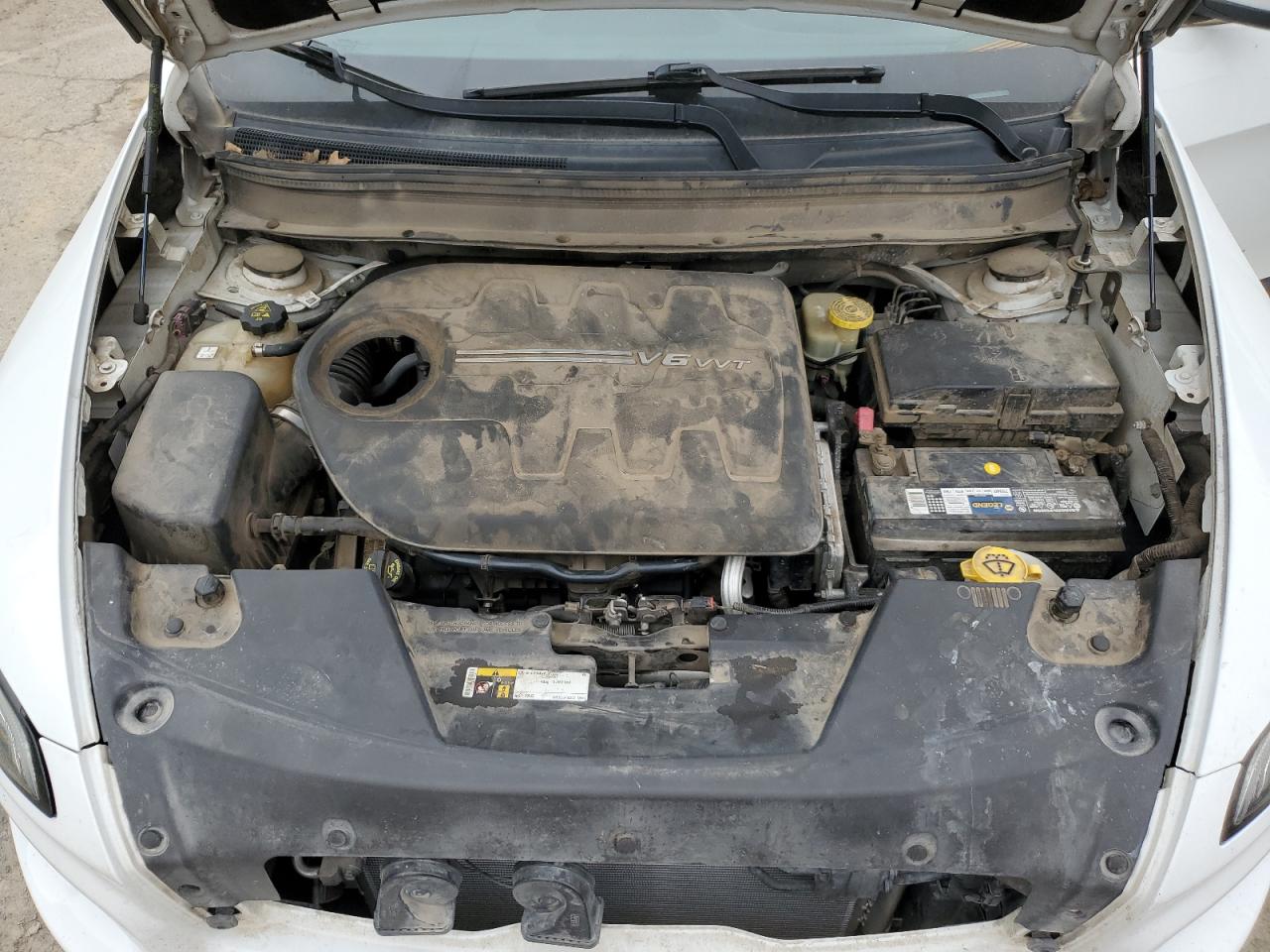 2016 Jeep Grand Cherokee - Image 12