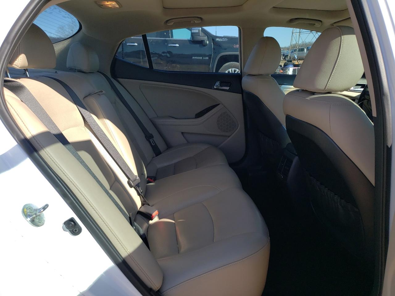 2014 Kia Optima - Image 11