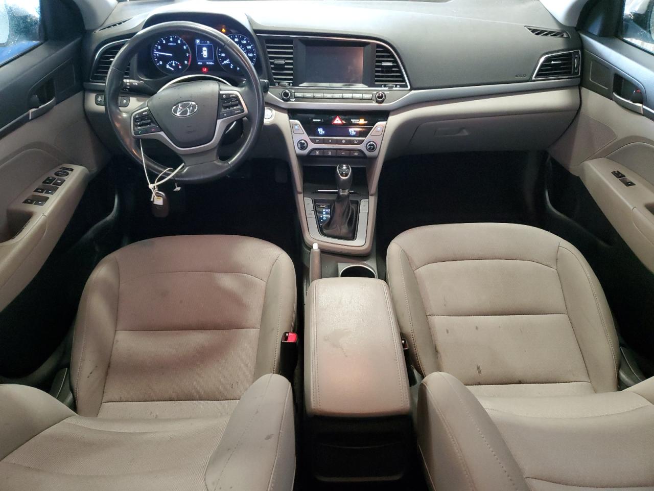 2017 Hyundai Elantra - Image 8