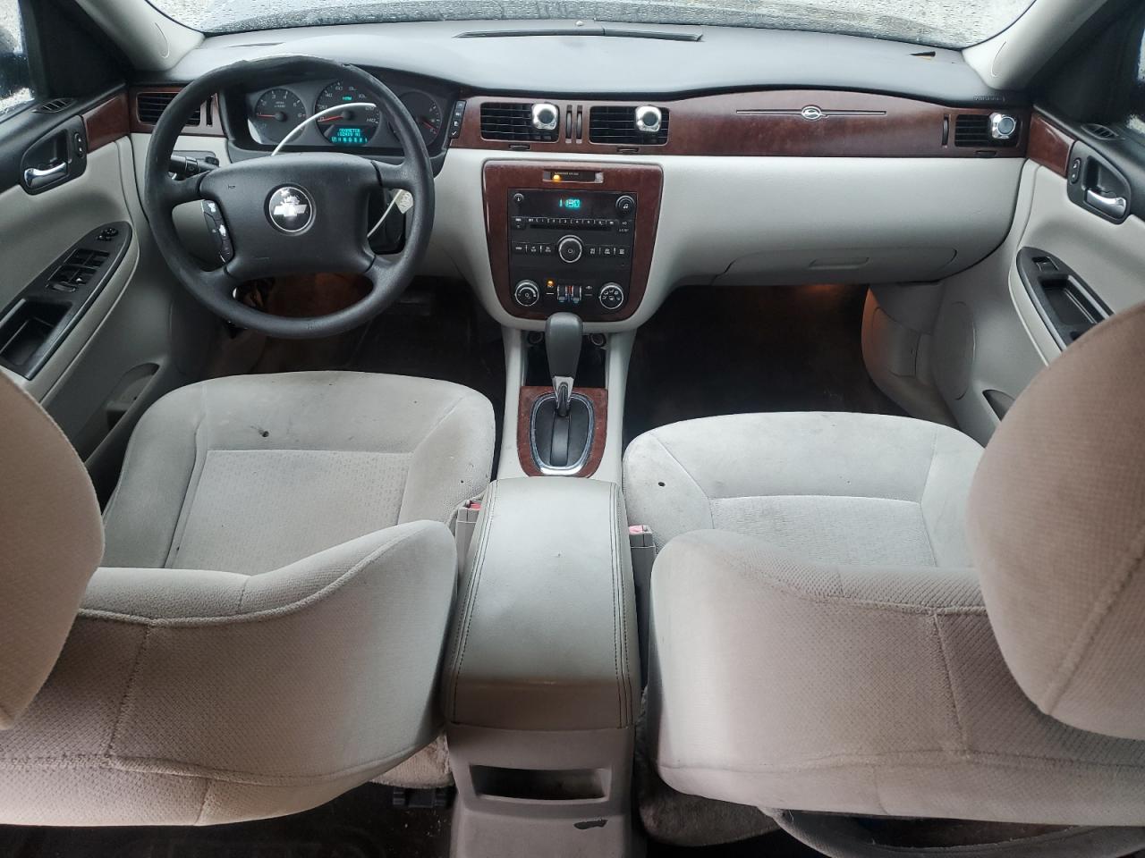 2009 Chevrolet Impala - Image 8