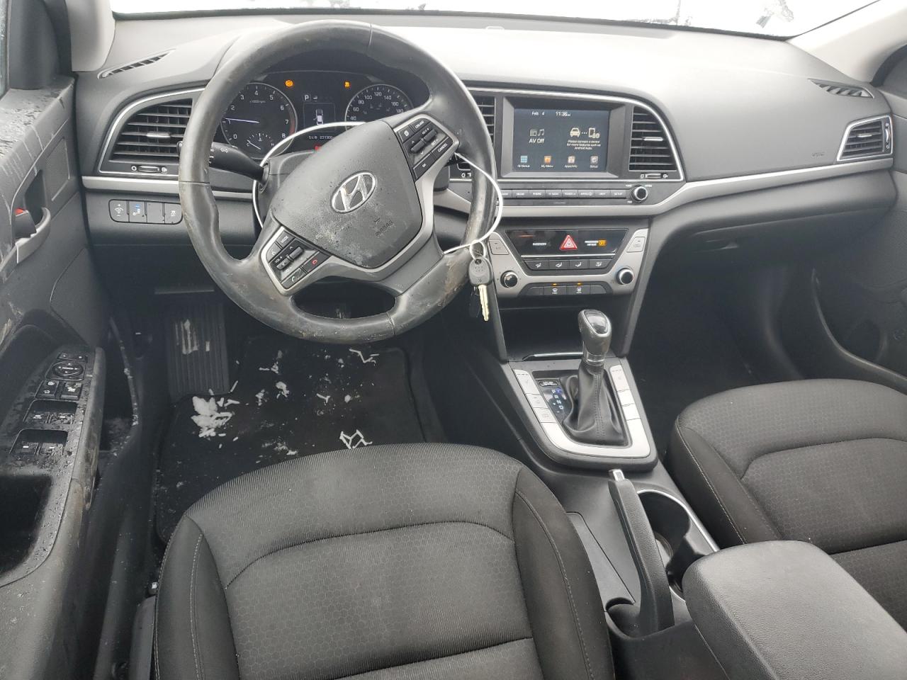 2017 Hyundai Elantra - Image 8