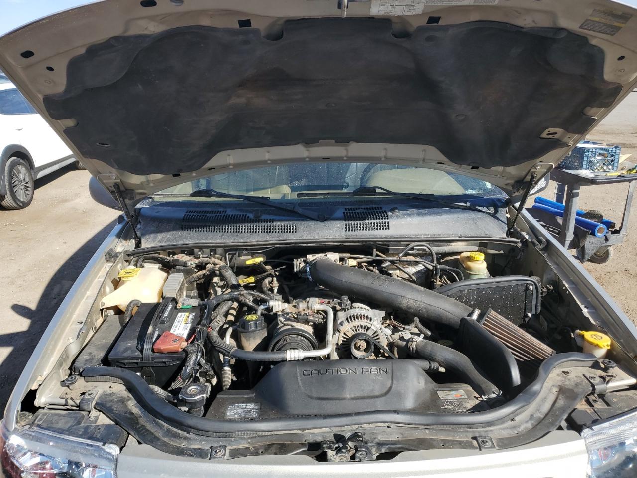 2004 Jeep Grand Cherokee - Image 11