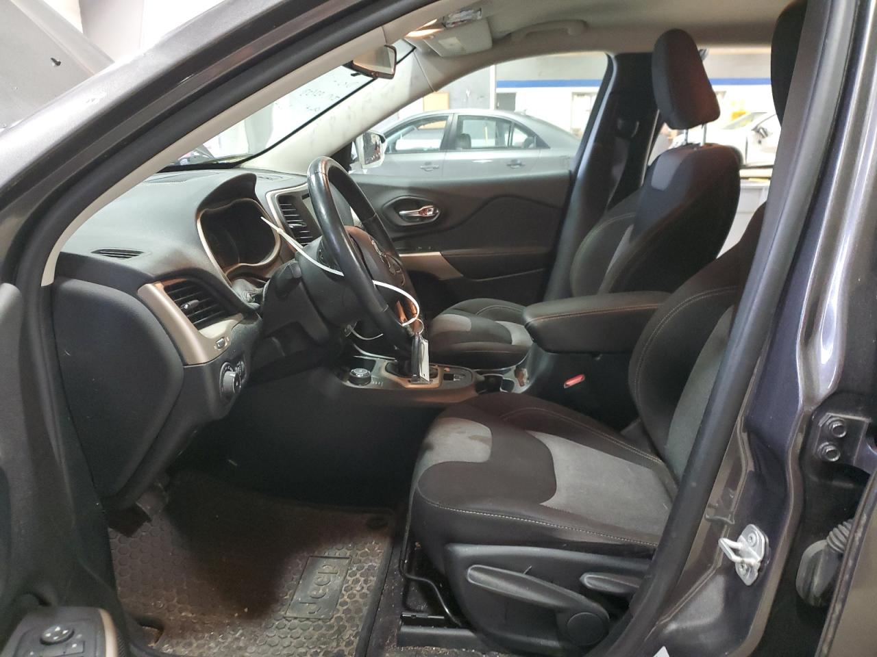 2018 Jeep Grand Cherokee - Image 7