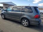 2010 Volkswagen Routan Sel   zu verkaufen in Exeter, RI - Side