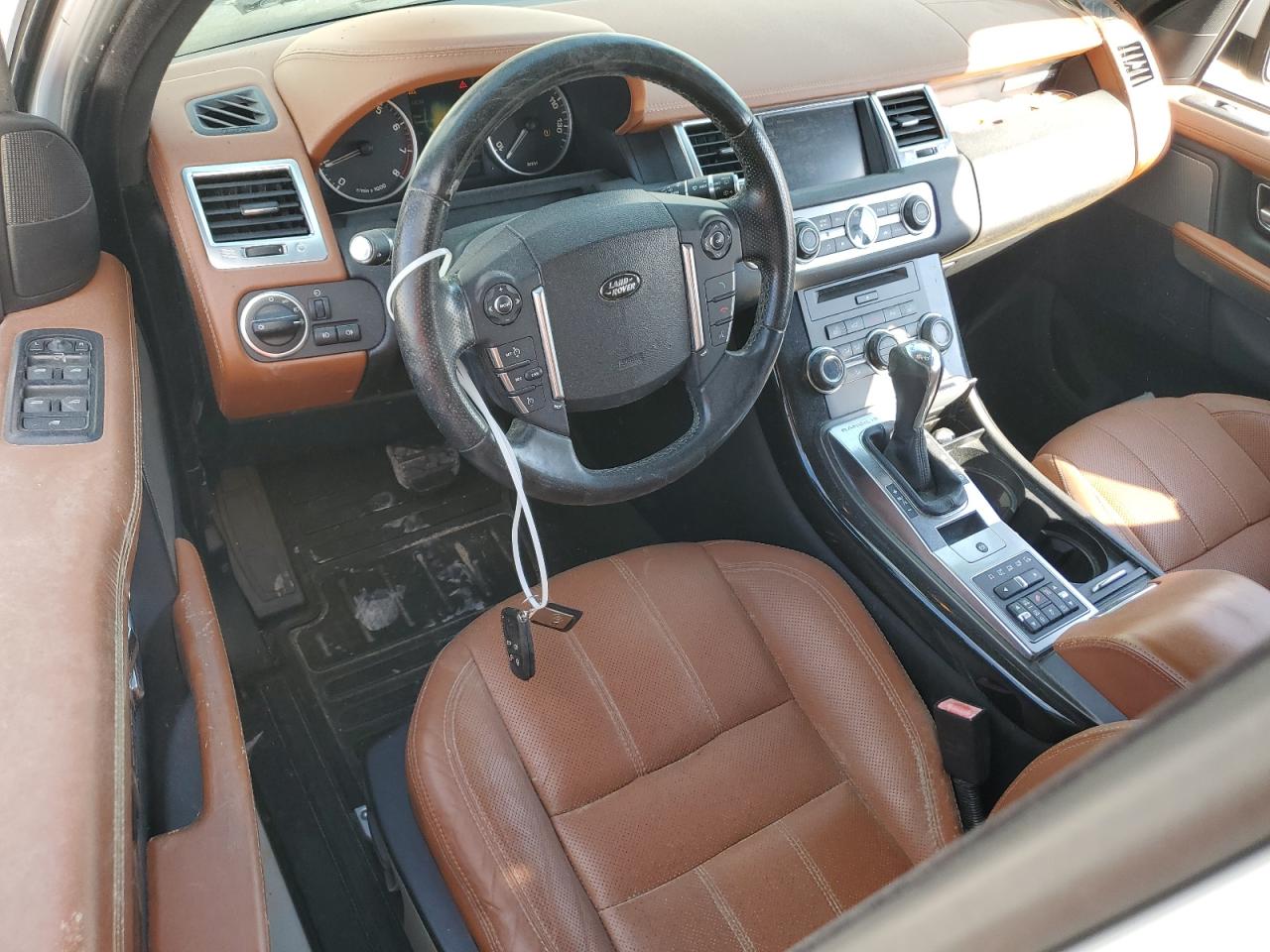 2013 Land Rover Range Rover - Image 8