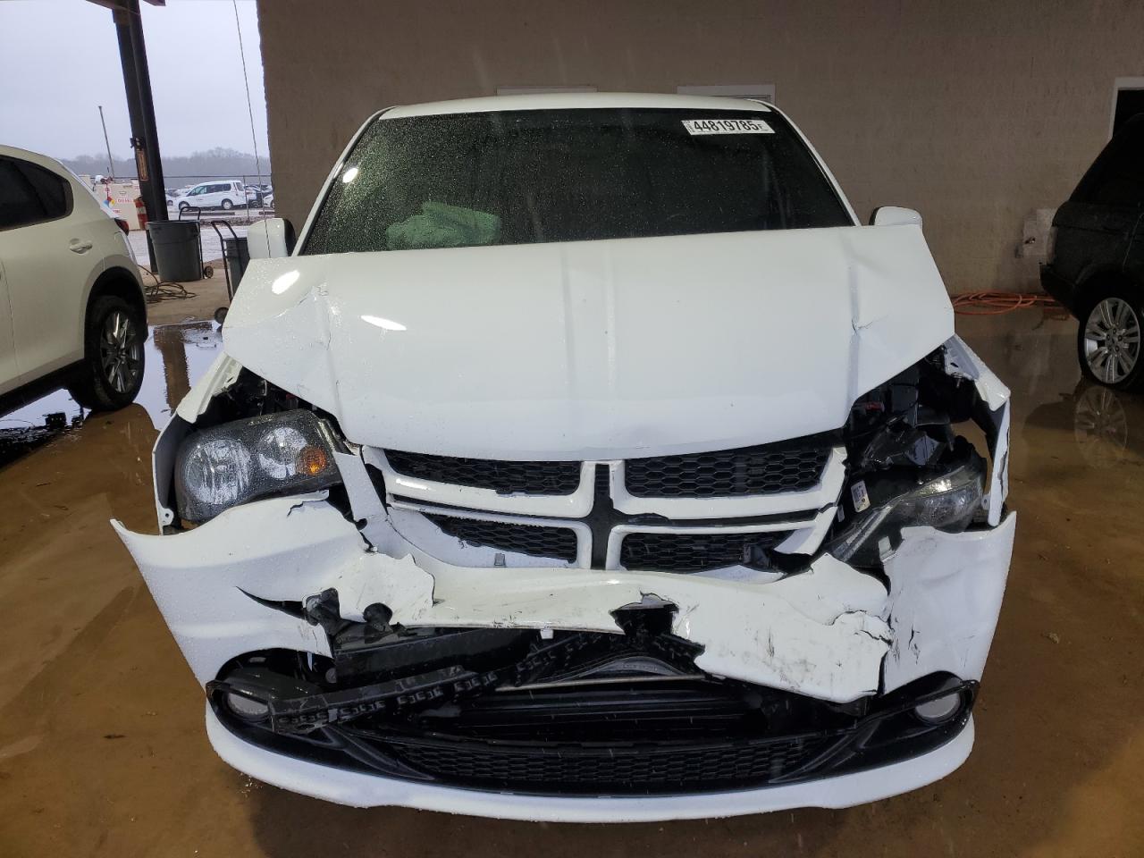 2019 Dodge Caravan - Image 5
