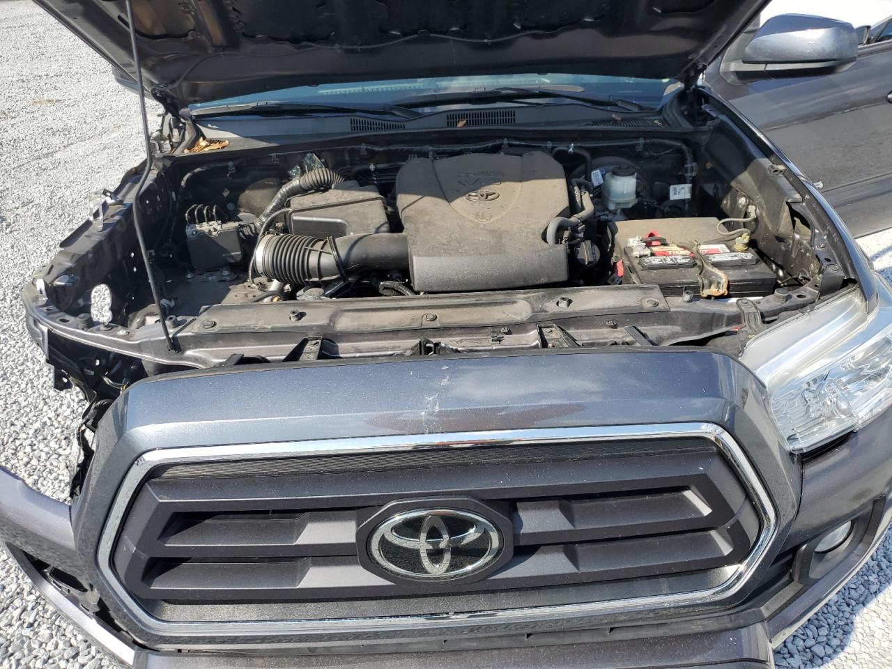 2021 Toyota Tacoma - Image 11